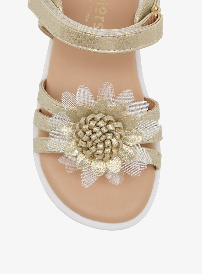 صندل مزين بالزهور بشريط إغلاق لاصق للبنات من جونيورز-girls-shoes-sandals-image-3