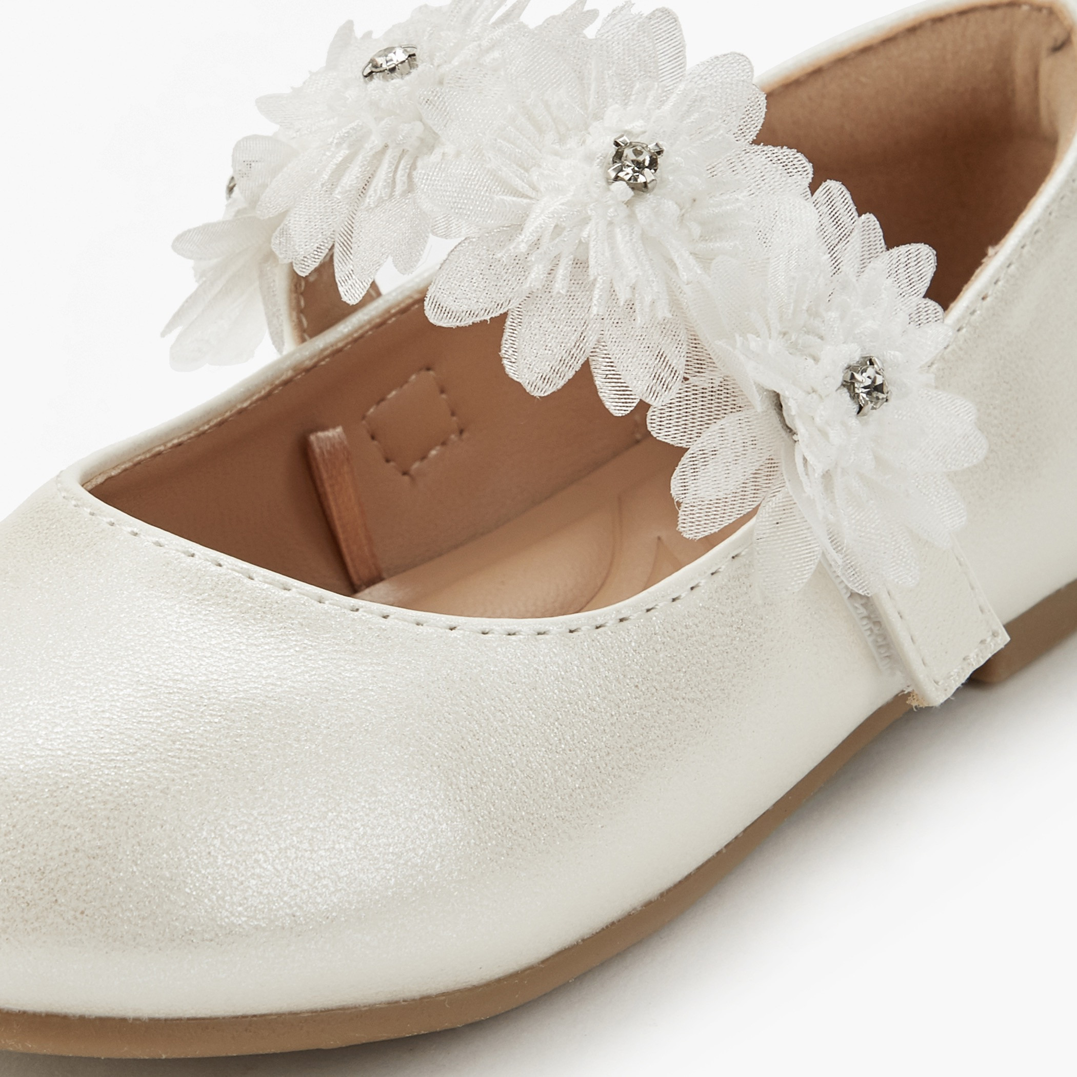 حذاء باليرينا مزين بالزهور للبنات من جونيورز-girls-shoes-maryjanes-image-5