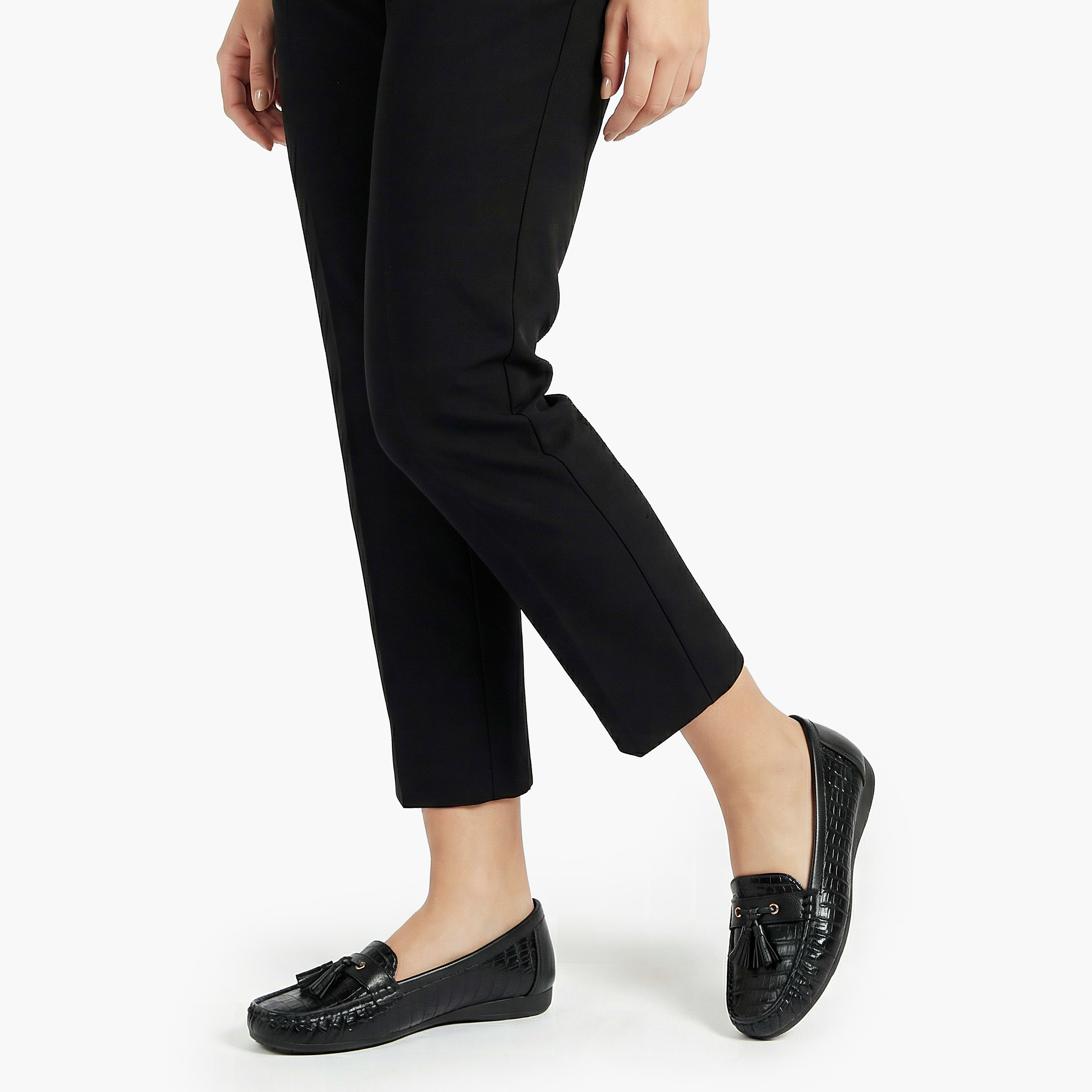 حذاء لوفر بشرابة للنساء من لو كونفورت-women-shoes-flats-loafers-image-6