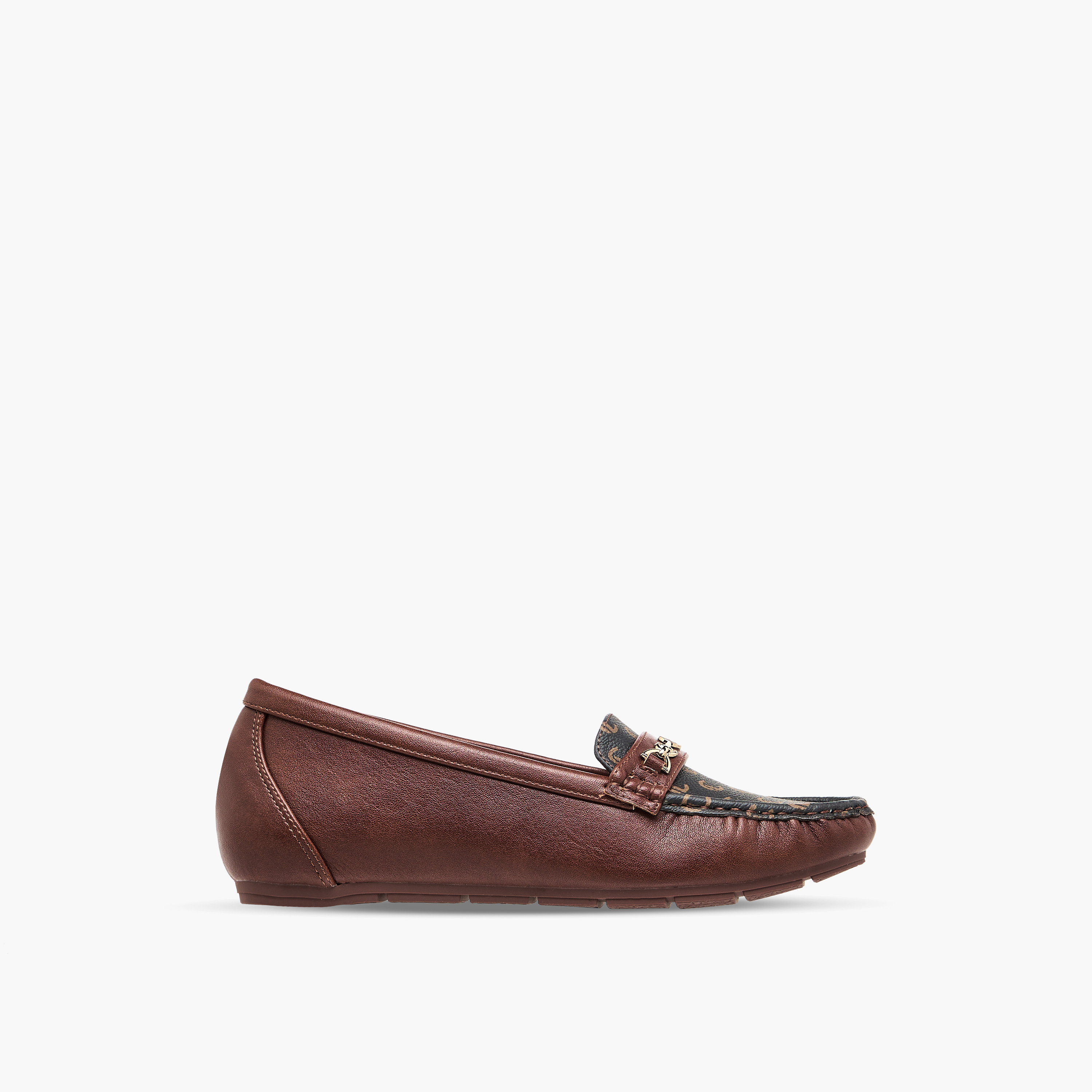حذاء لوفر نسائي سهل الارتداء من لو كونفورت-women-shoes-flats-loafers-image-4