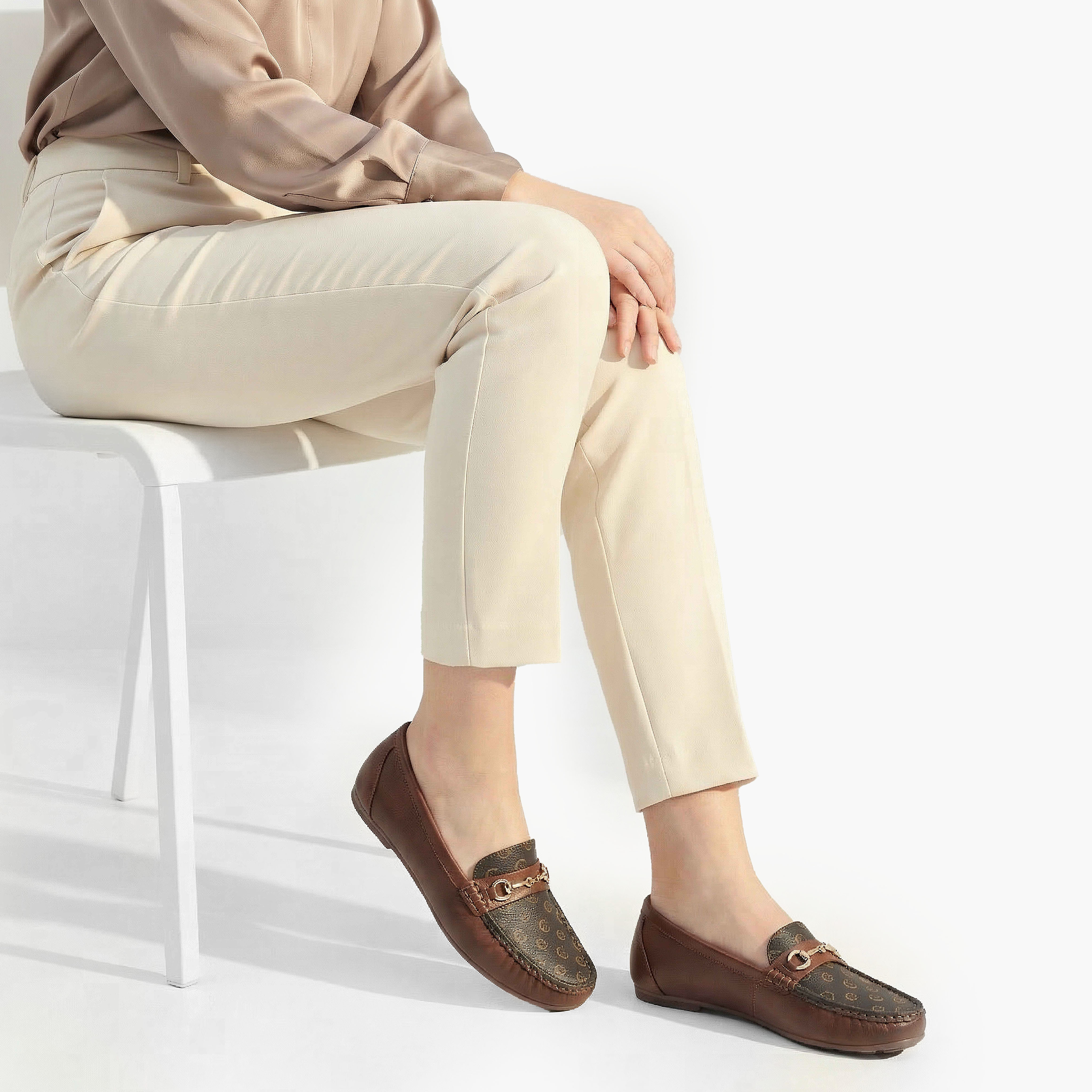 حذاء لوفر نسائي سهل الارتداء من لو كونفورت-women-shoes-flats-loafers-image-6