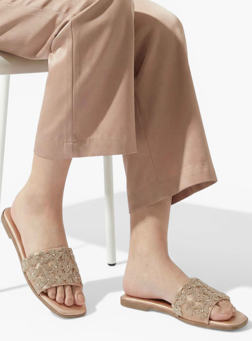 صندل نسائي أنيق مزين بالكريستال-women-shoes-flats-sandals-image-2