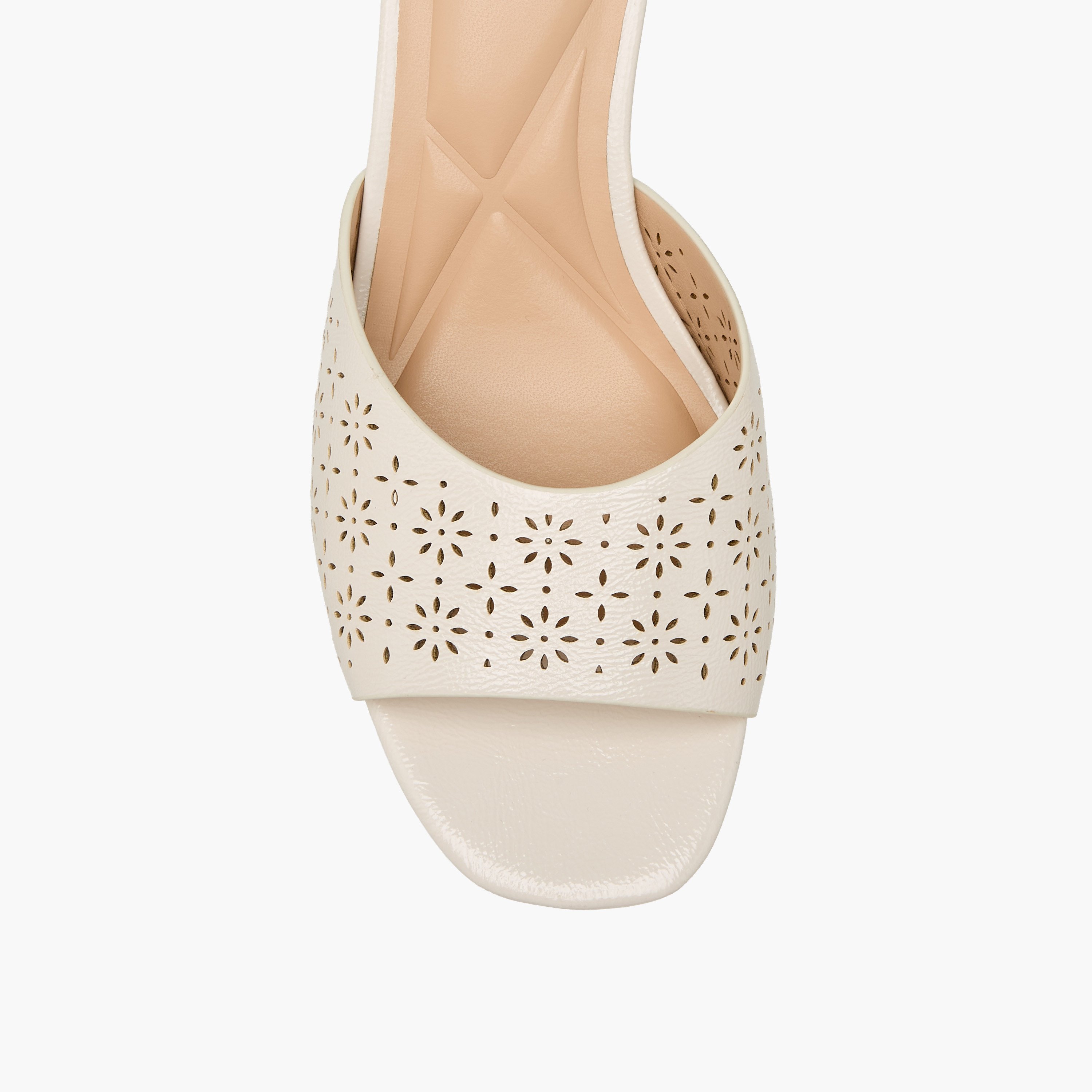 صندل مفرغ بالليزر بكعب صغير للنساء من سيليست-women-shoes-sandals-heeled-image-4