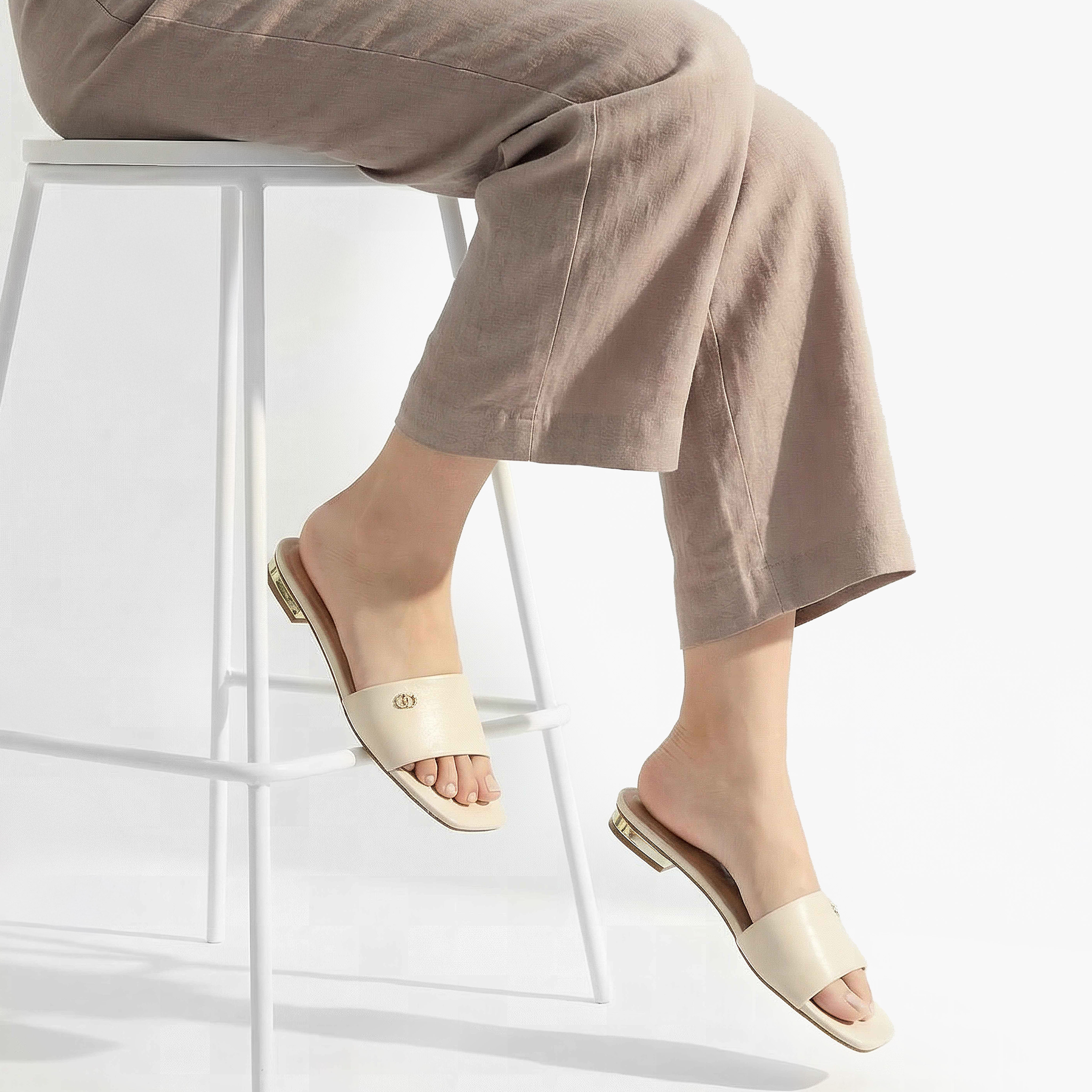صندل مسطح سادة للنساء من سيليست-women-shoes-flats-sandals-image-6