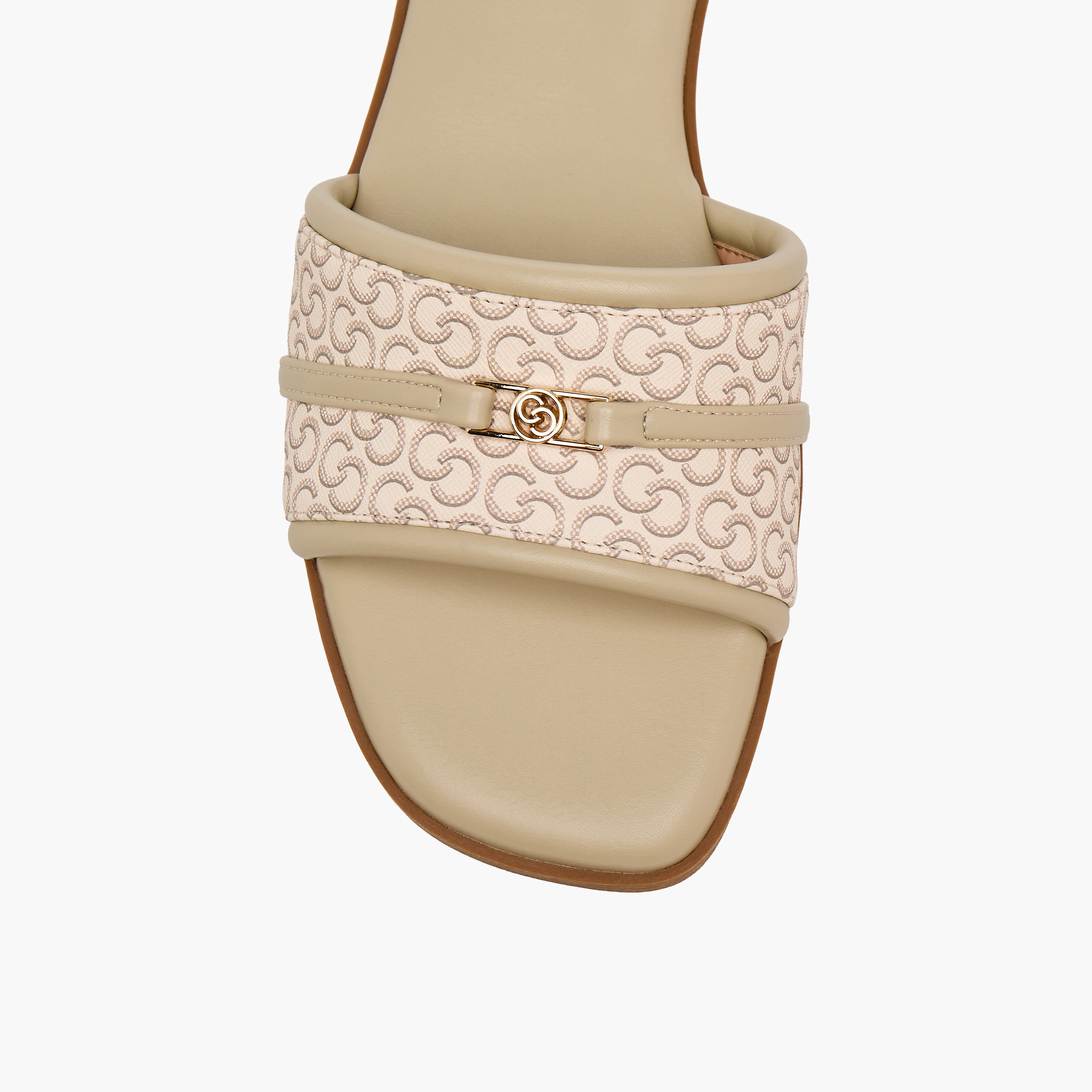 صندل مسطح بزينة مونوجرام للنساء من سيليست-women-shoes-flats-sandals-image-5