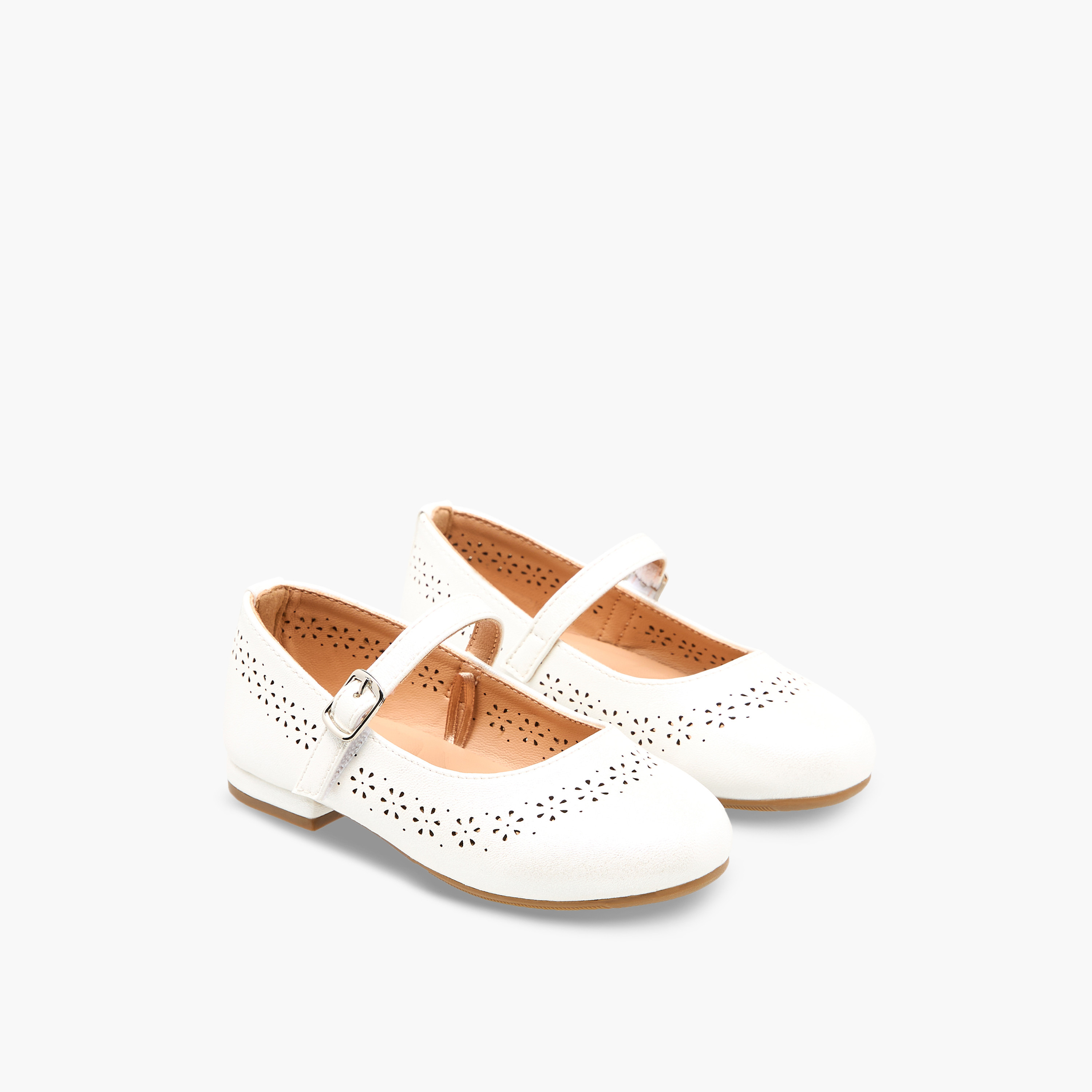 حذاء ماري جين بتفاصيل مفرغة بالليزر للبنات من جونيورز-girls-shoes-maryjanes-image-1