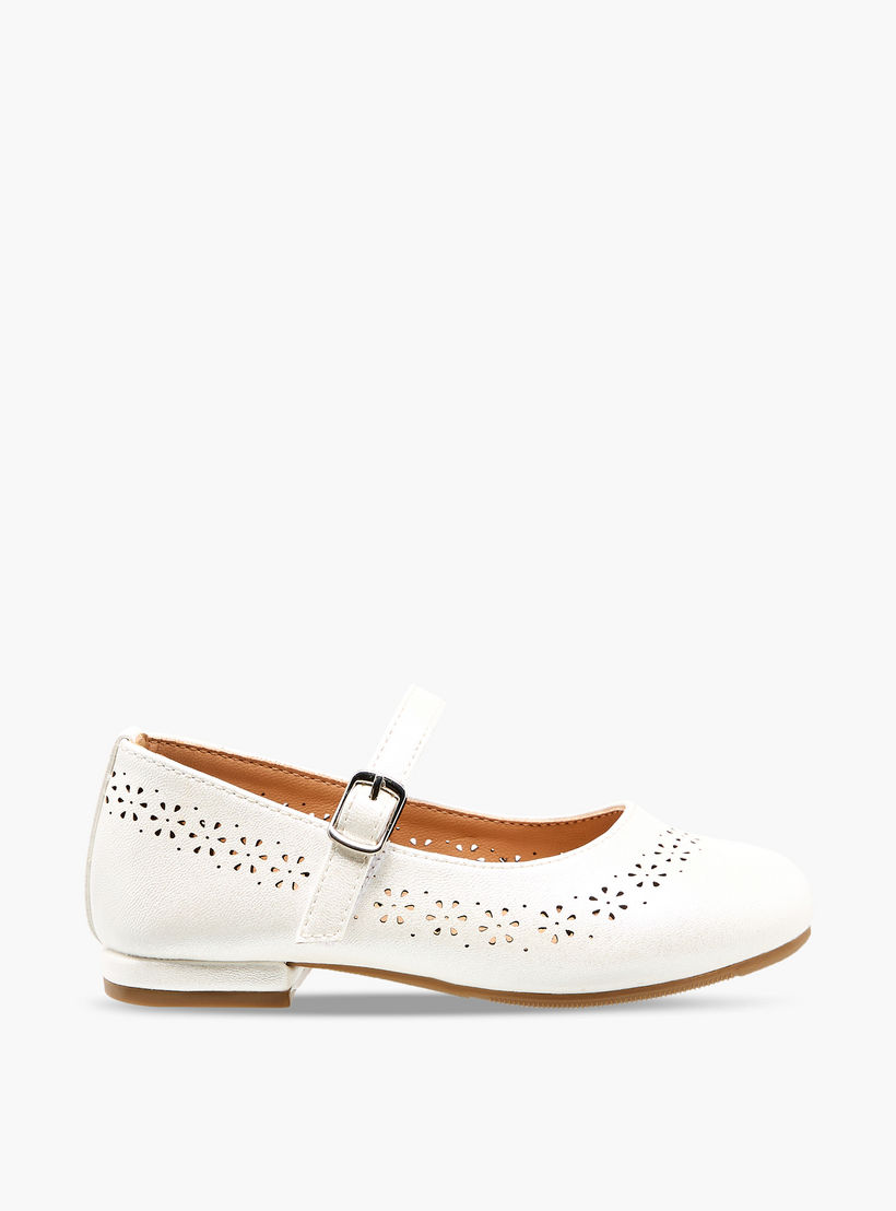 حذاء ماري جين بتفاصيل مفرغة بالليزر للبنات من جونيورز-girls-shoes-maryjanes-image-3