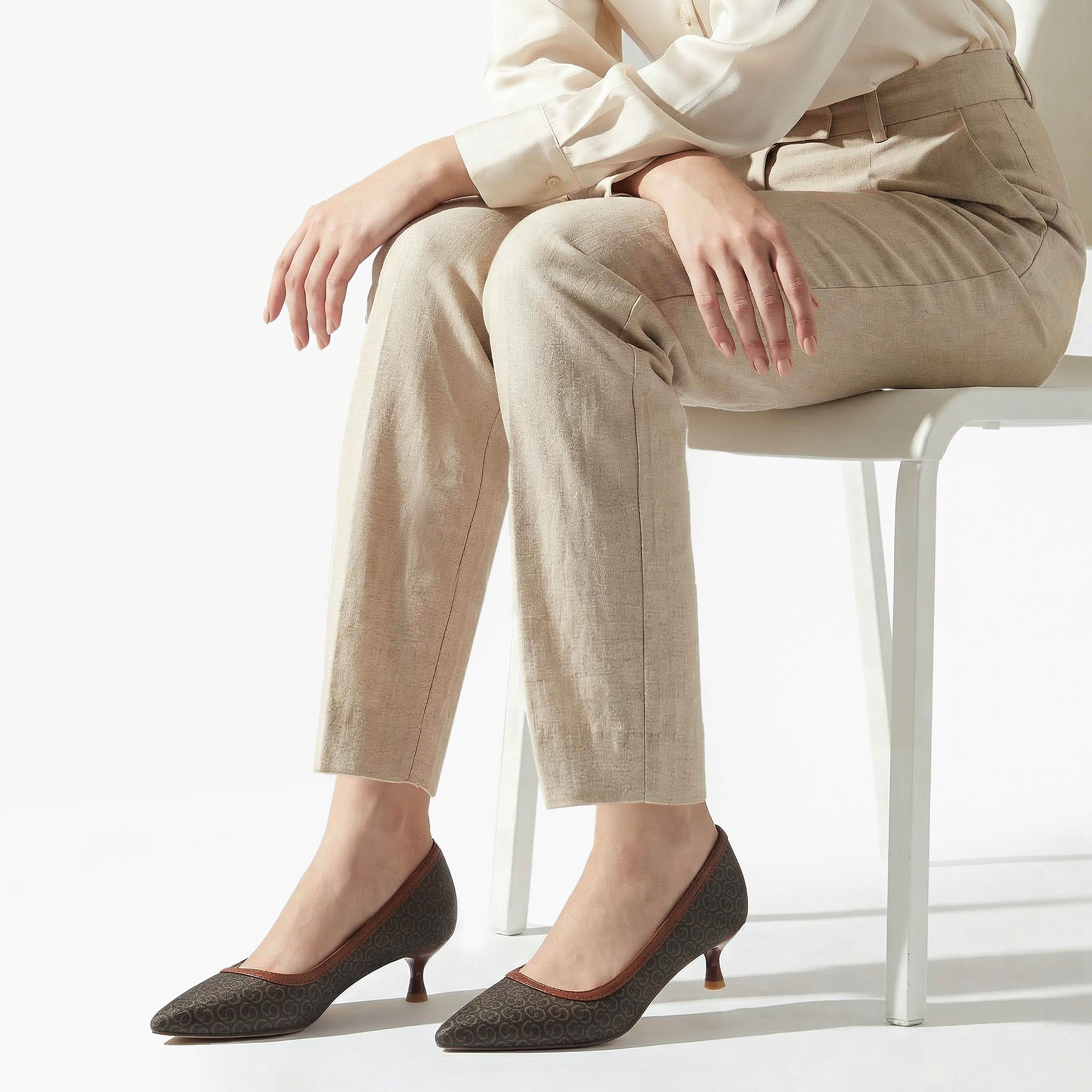 حذاء بارز الملمس بكعب صغير للنساء من سيليست-women-shoes-sandals-heeled-image-2