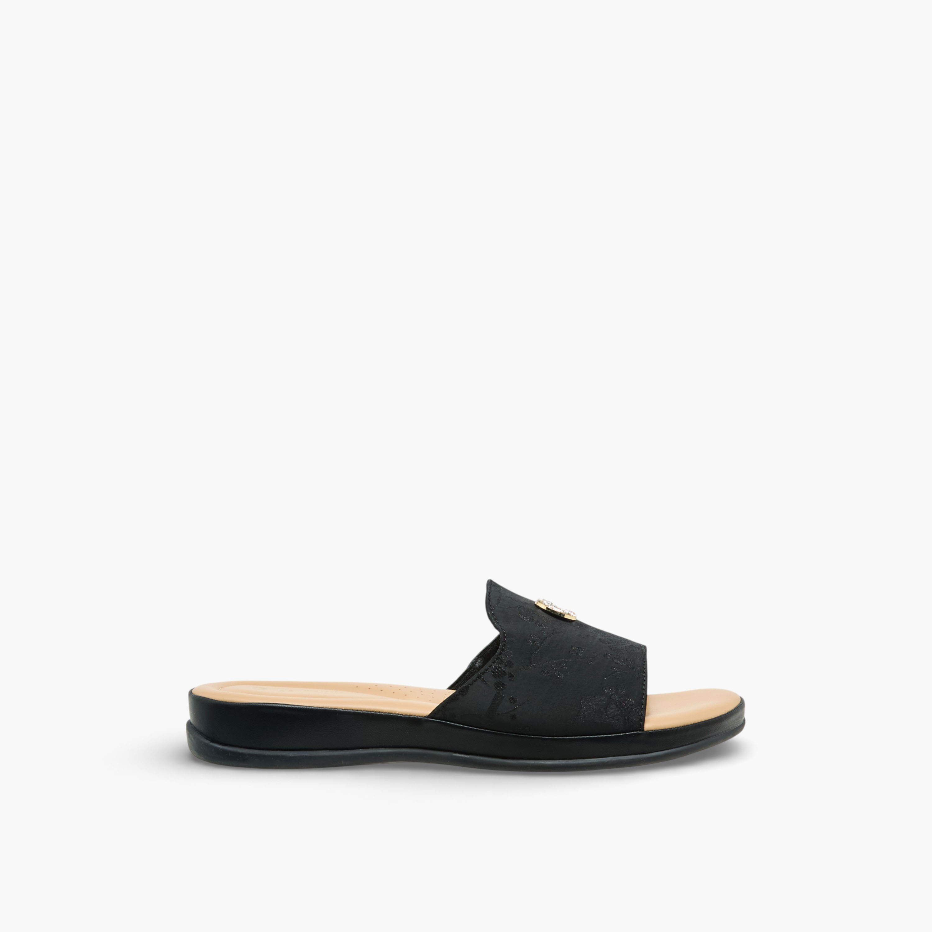 صندل مزين سهل الارتداء للنساء من لو كونفورت-women-shoes-flats-sandals-image-3