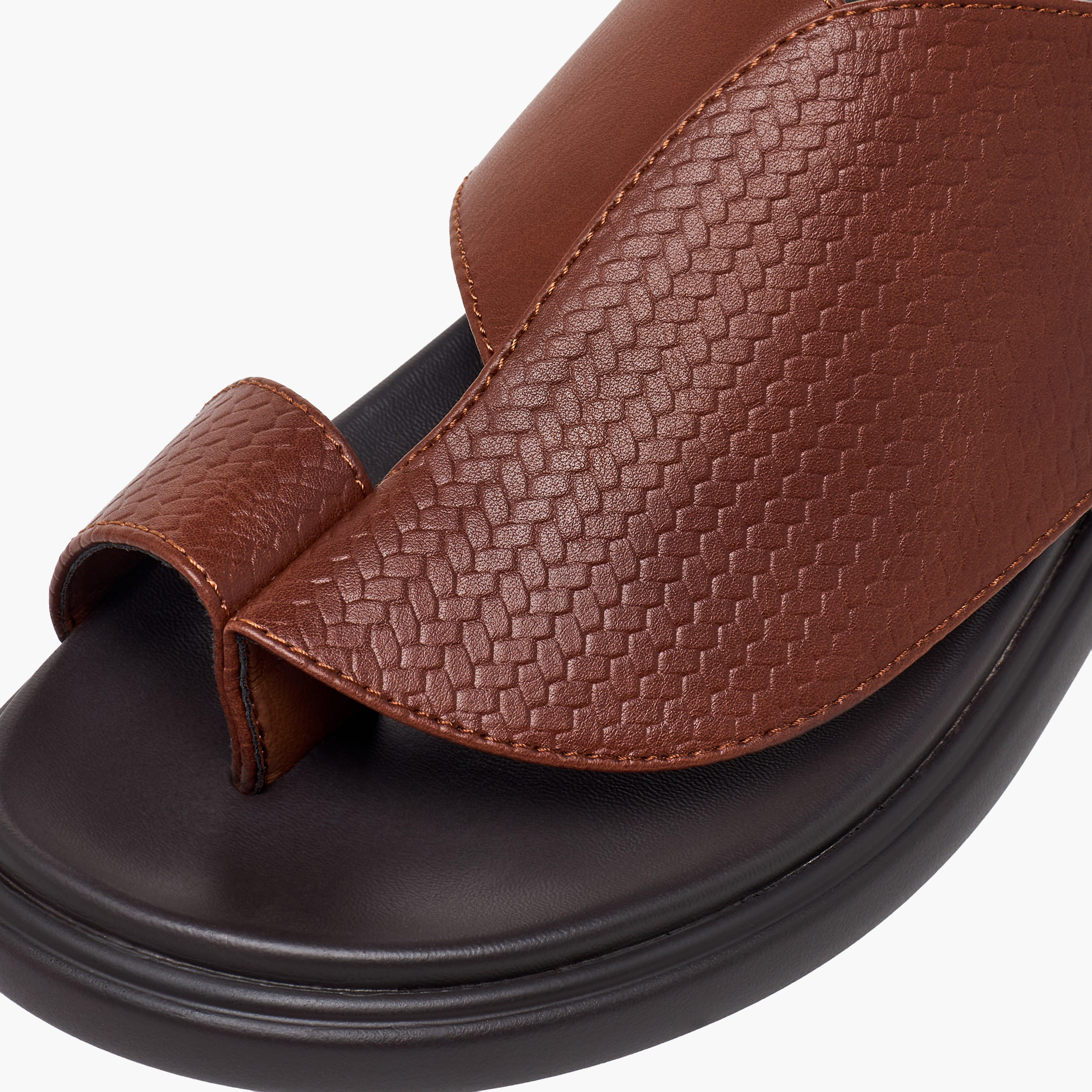 صندل عربي بارز الملمس للرجال من إل بي إل من شو إكسبرس-men-shoes-sandals-image-7