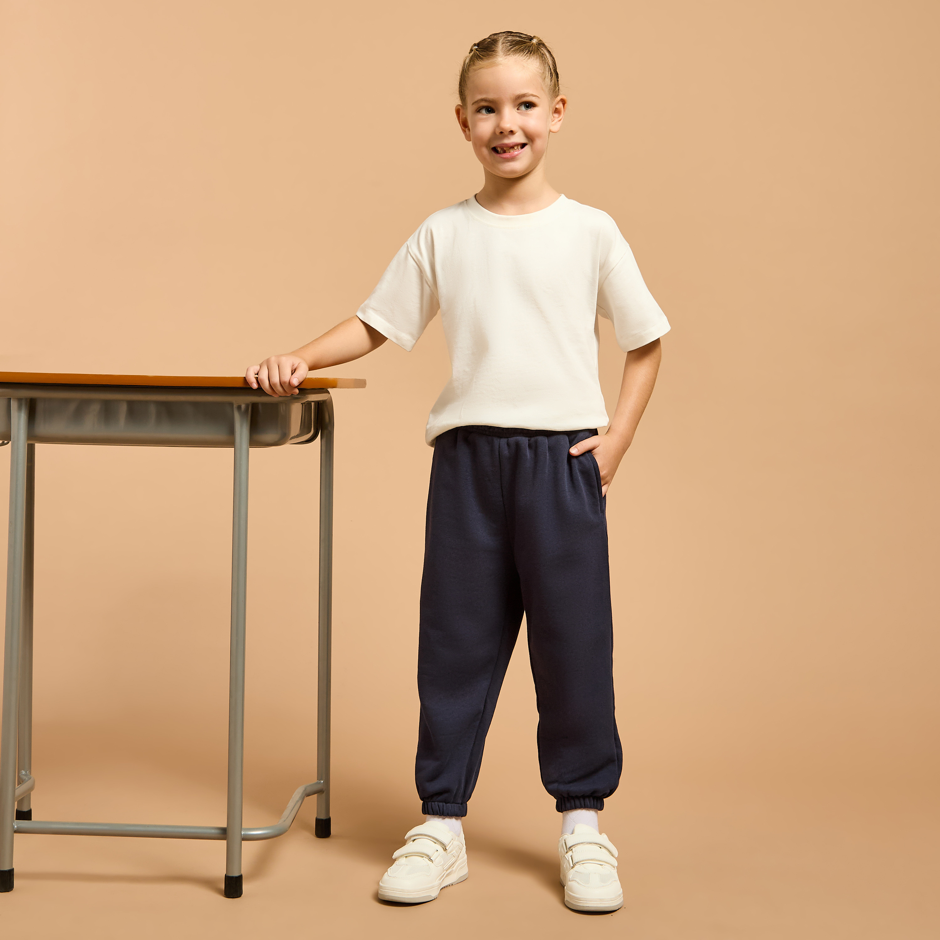 Juniors Solid Joggers with Drawstring Closure and Pockets-baby-girls-clothing-bottoms-joggersandtrackpants-image-2