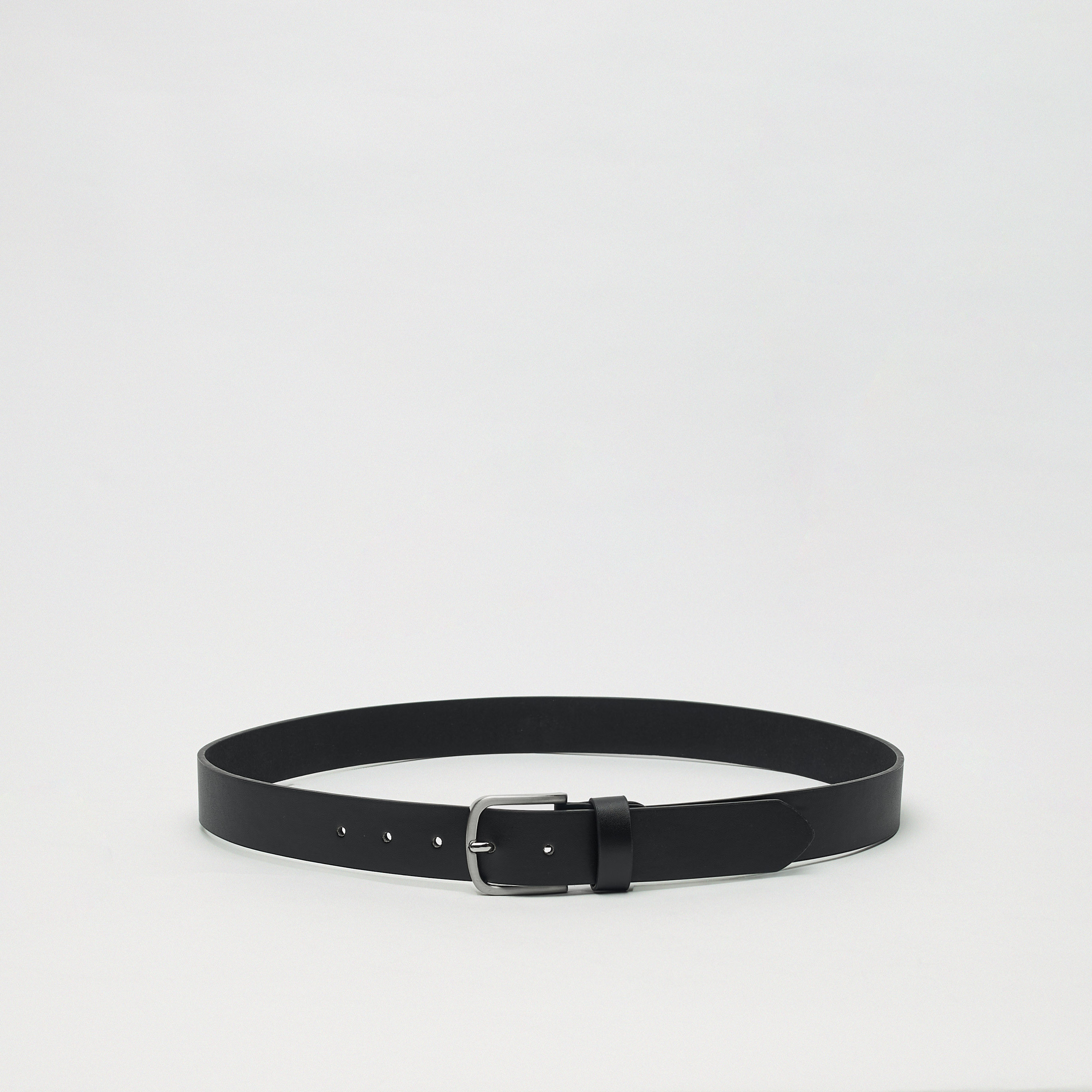 حزام سادة بإبزيم إغلاق بدبوس من إل بي إل من شو إكسبرس-men-beltsandwallets-belts-image-1