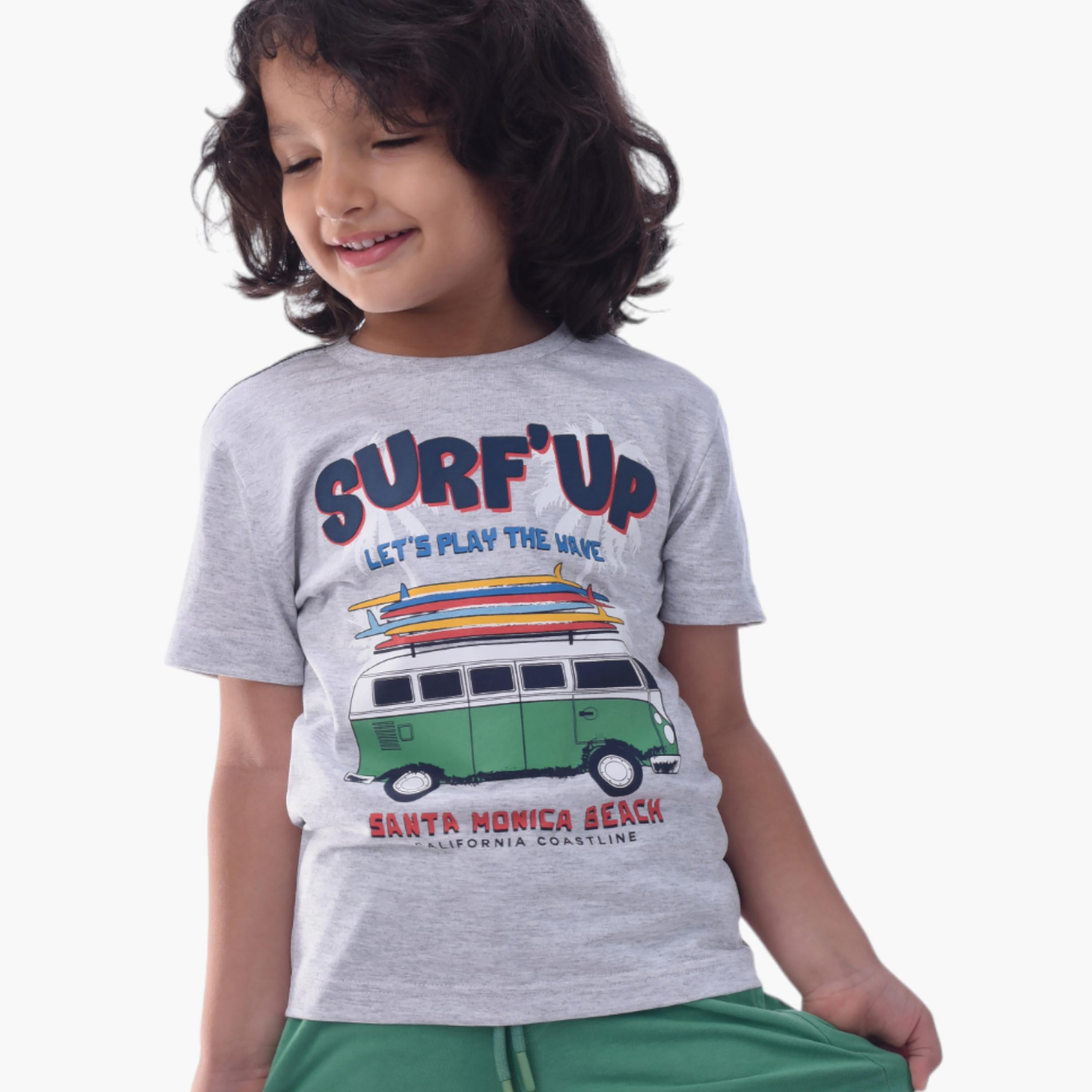 طقم تي شيرت وشورت  قطن 100% قطعتين بطبعة سيرف أب من فيكتور آند جين-boys-clothing-setsandcoords-image-4