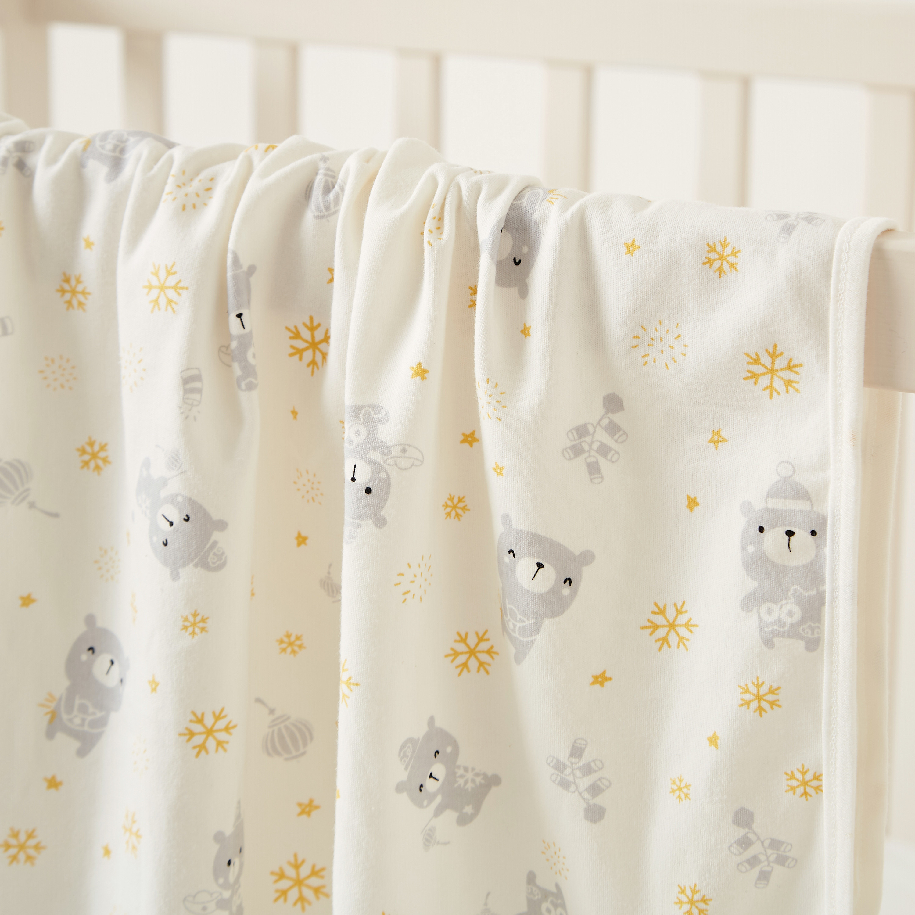 Juniors All-Over Printed Receiving Blanket with Hood and Embroidery - 81 x 81 cms-baby-nursery-blanketsandswaddles-receivingblankets-image-4