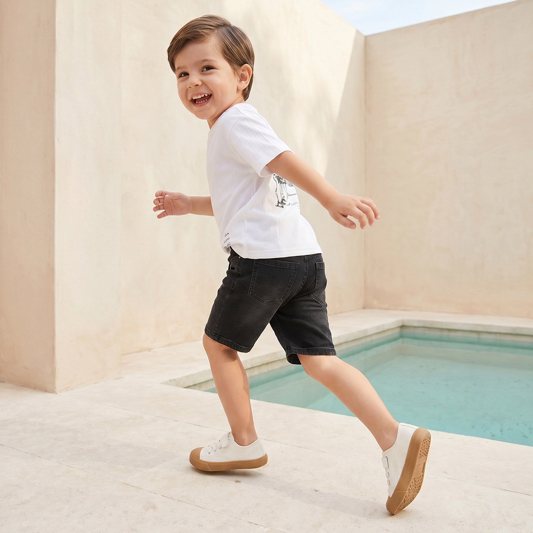 شورت طول الركبة برباط خصر وجيوب من جونيورز-boys-clothing-bottoms-shorts-image-5