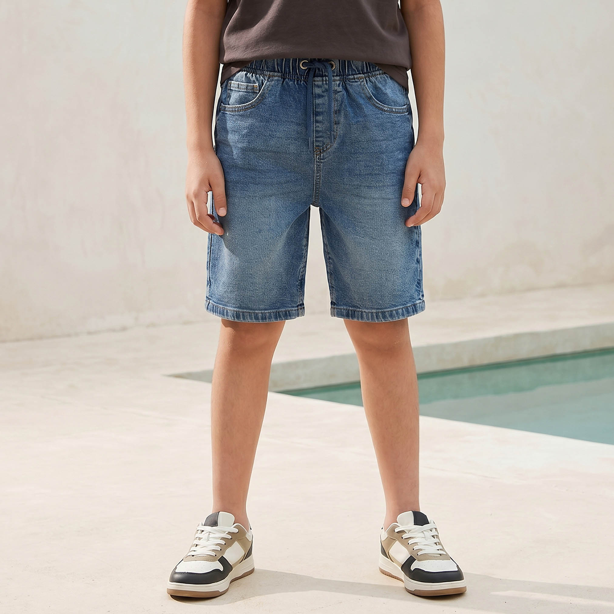 Juniors Knee Length Mid-Rise Shorts with Pockets-boys-clothing-bottoms-shorts-image-1