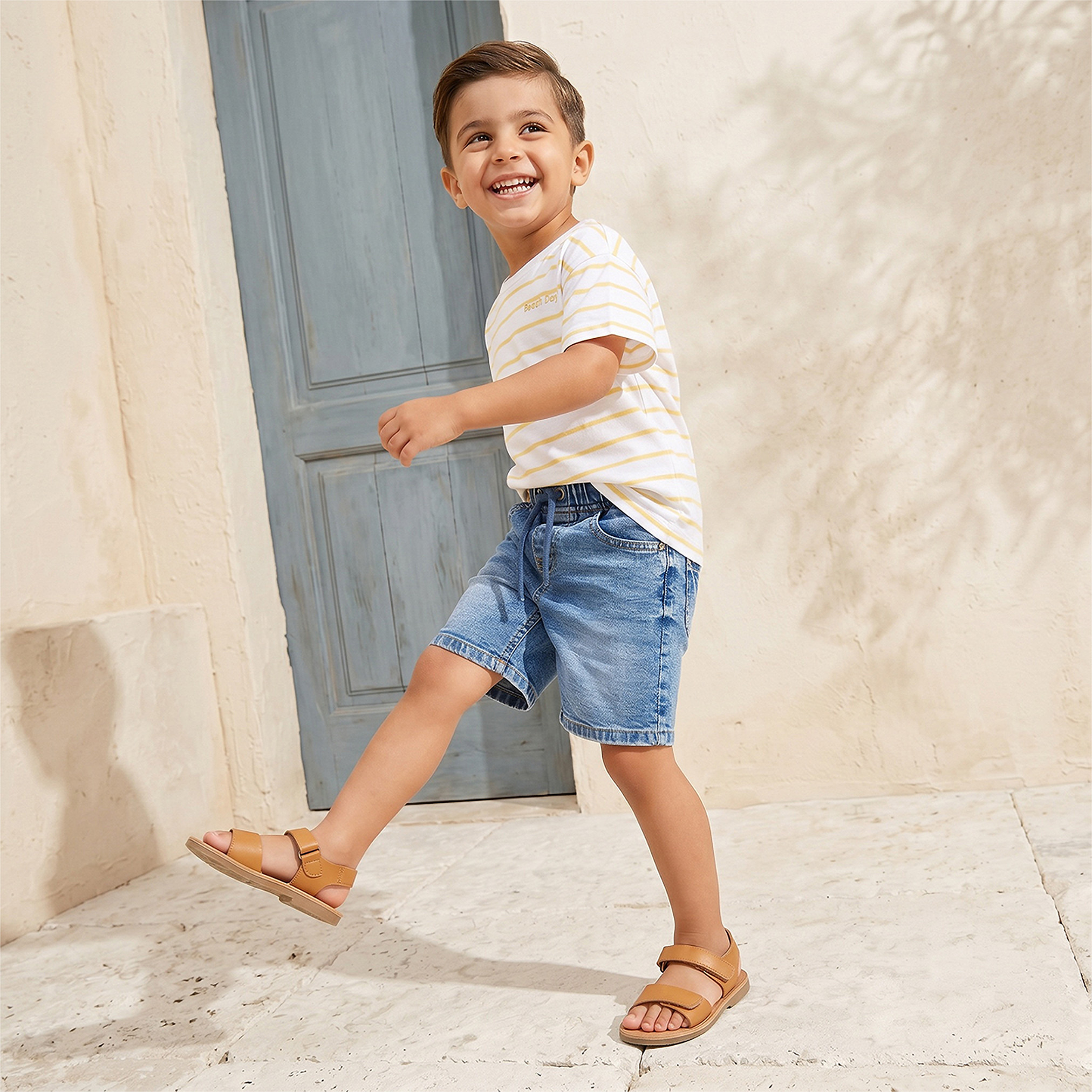Juniors Knee Length Mid-Rise Shorts with Pockets-baby-boys-clothing-bottoms-shorts-image-5