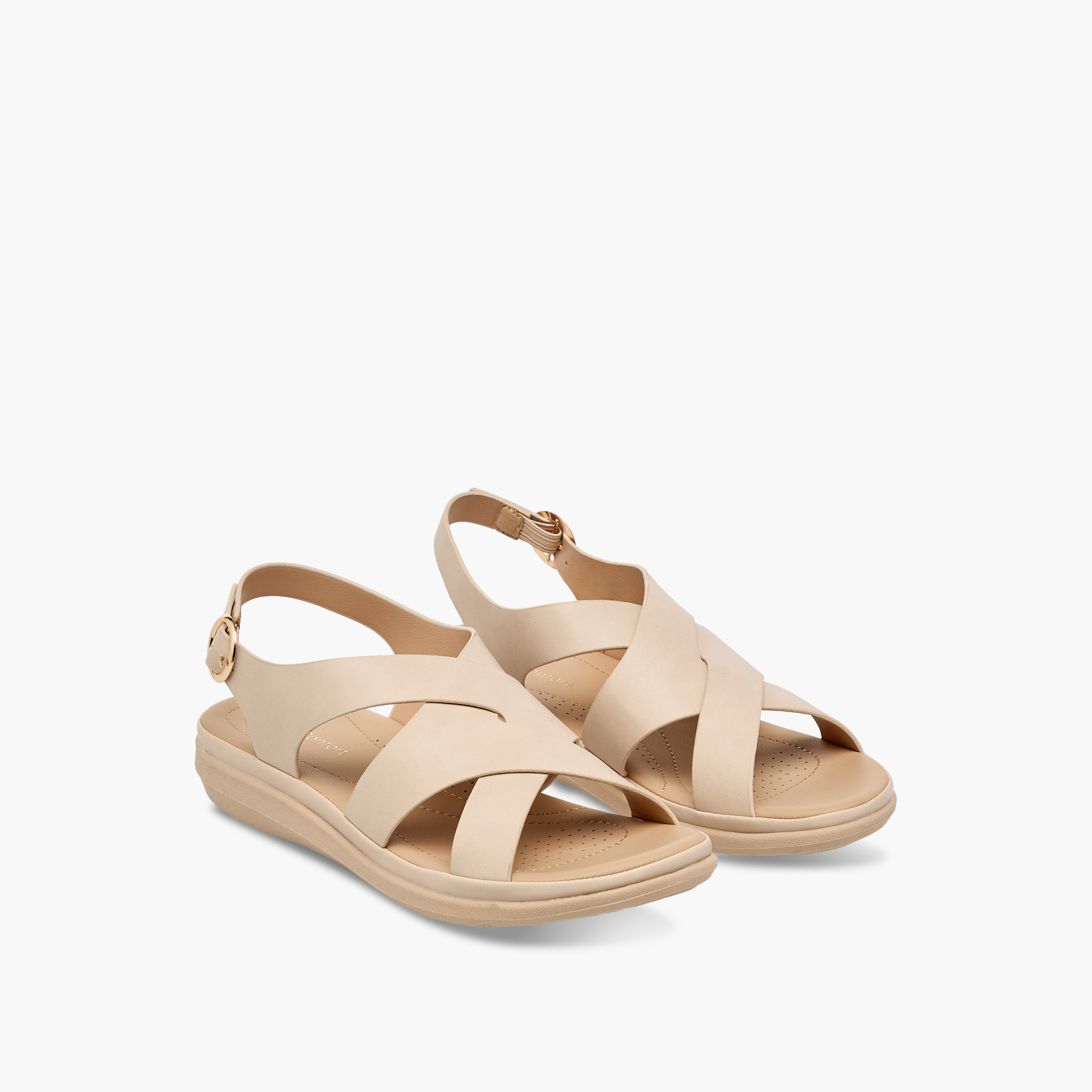 صندل مريح سادة بأحزمة متقاطعة وإبزيم إغلاق من لو كونفورت-women-shoes-flats-sandals-image-1