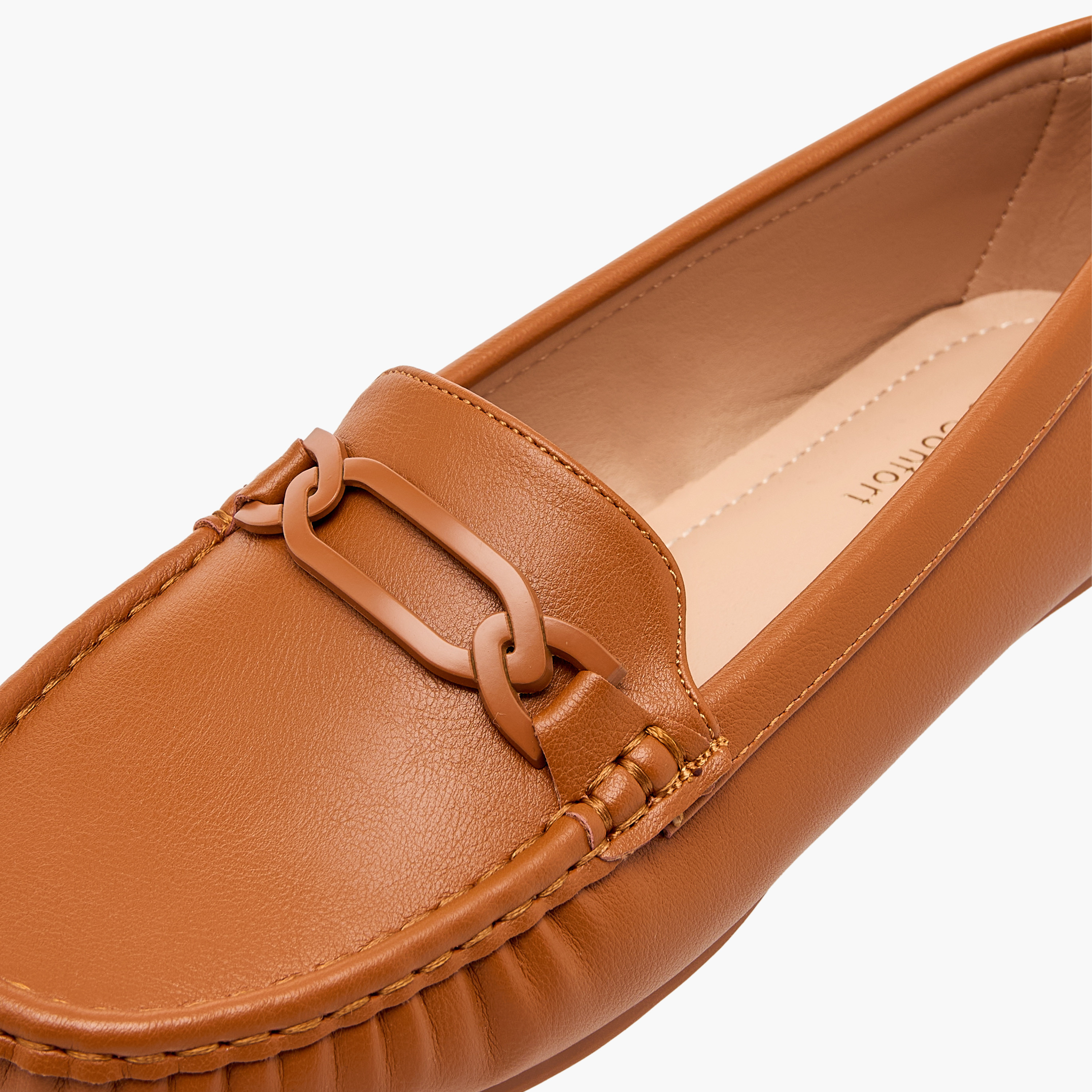 حذاء سهل الارتداء مريح بزينة معدنية من لو كونفورت-women-shoes-loafersandmoccasins-image-4