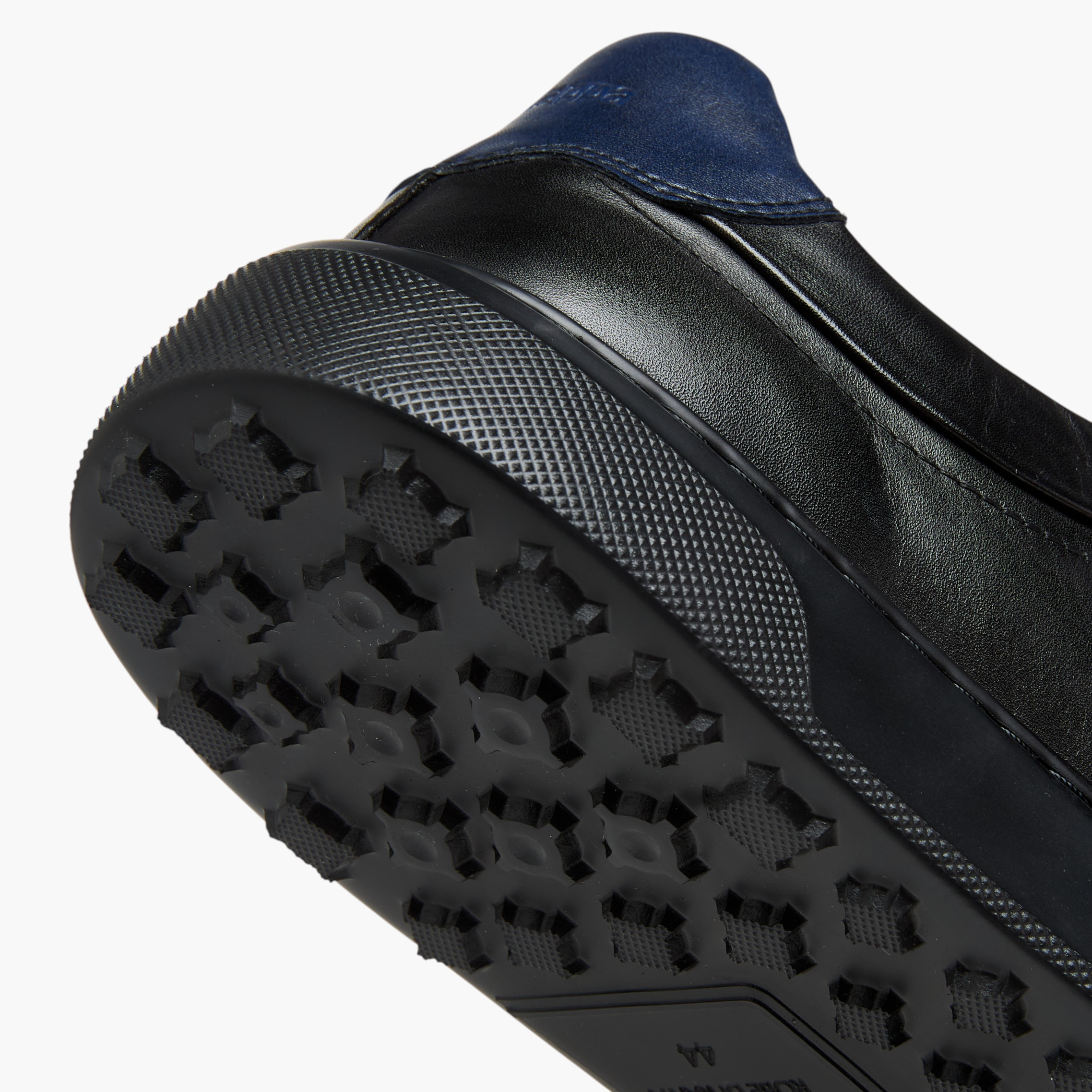 حذاء سنيكرز سادة روب دي كابا برباط للرجال من كابا-men-shoes-sneakers-image-11
