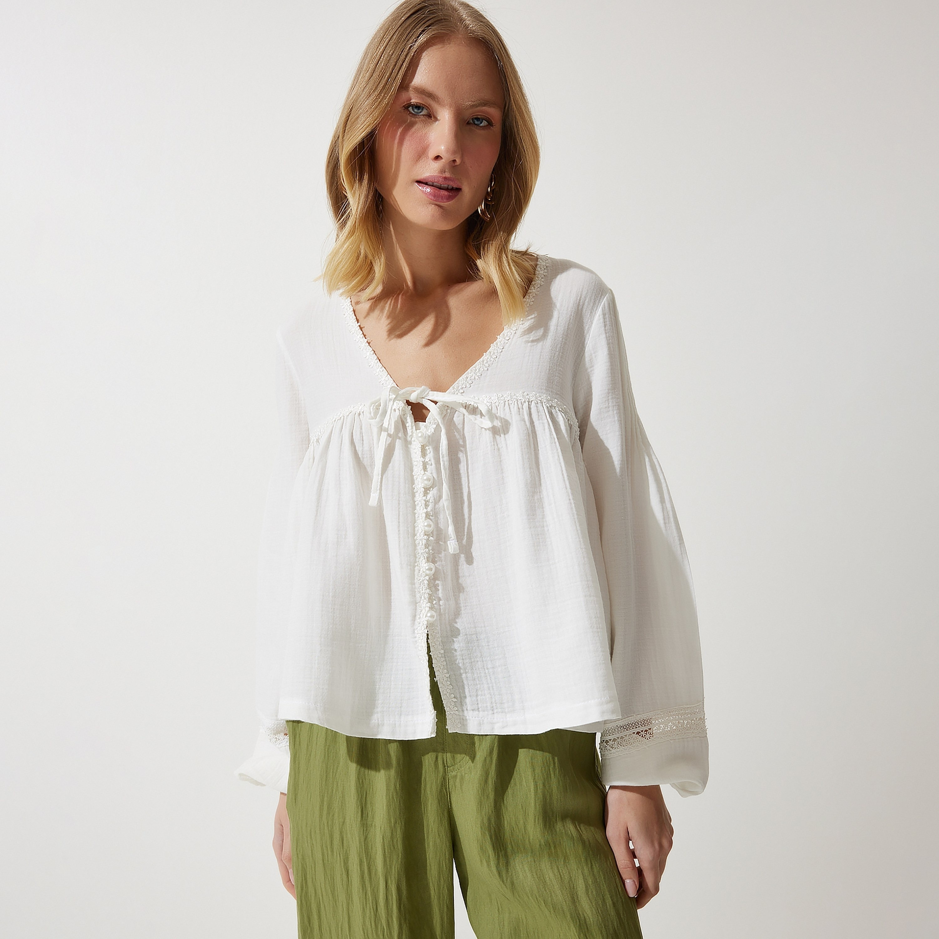 Happiness Istanbul White Flower and Pearl Detailed Muslin Women's Blouse-women-clothing-shirtsandblouses-blouses-image-1