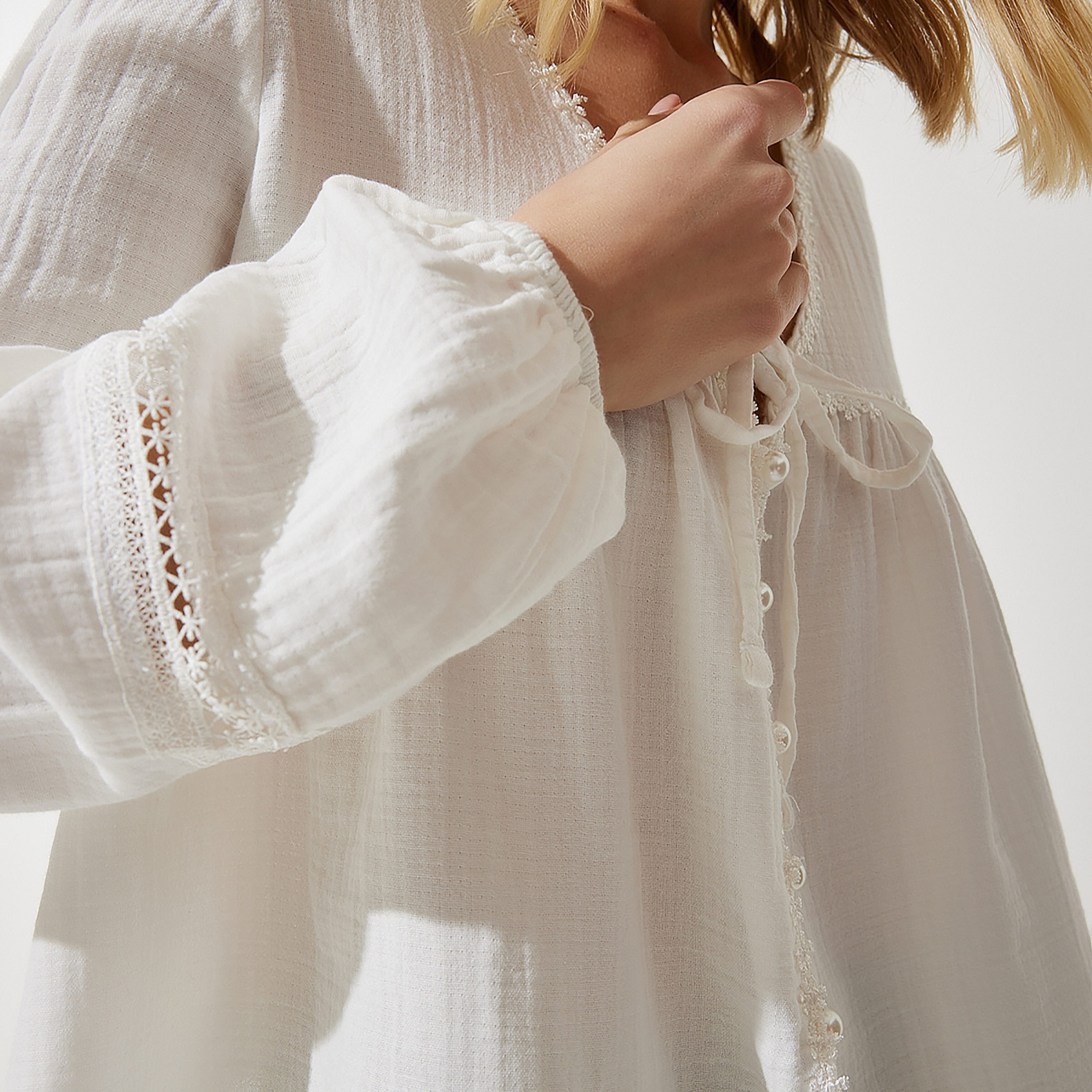 Happiness Istanbul White Flower and Pearl Detailed Muslin Women's Blouse-women-clothing-shirtsandblouses-blouses-image-5