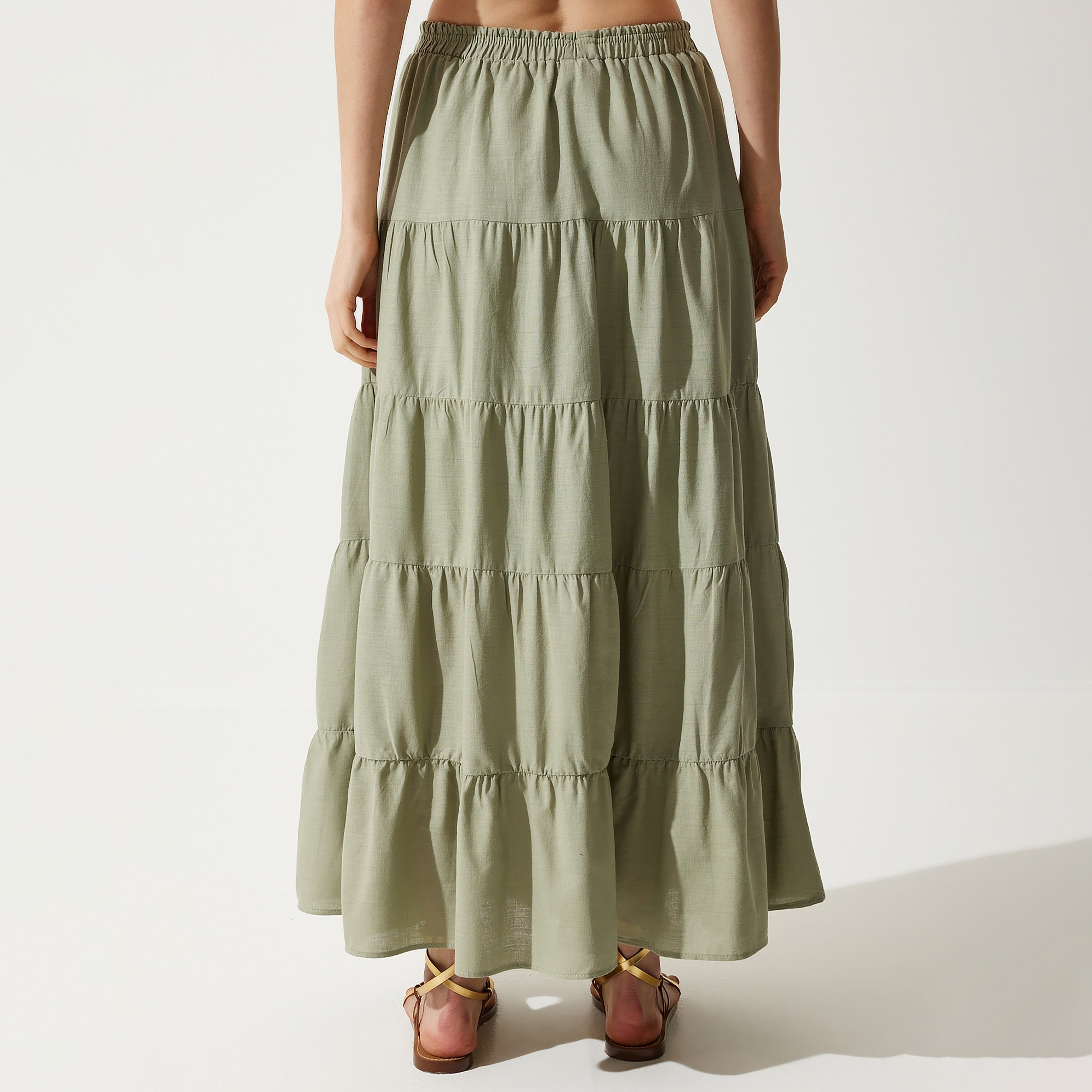تنورة ماكسي نسائية عالية الطبقات من Happiness istanbul بطبقات خضراء-women-clothing-bottoms-skirts-image-4