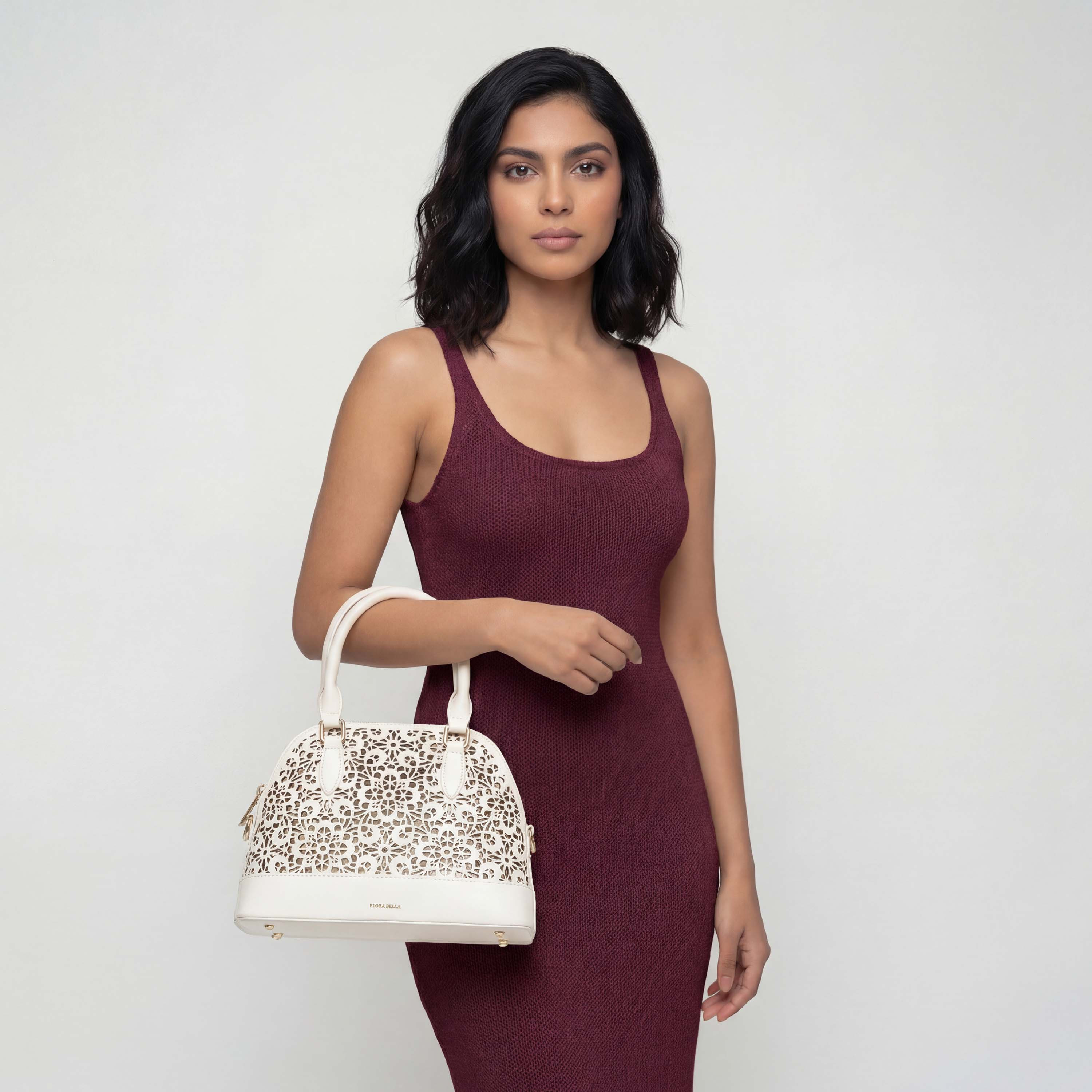 شنطة كروس بودي بتصاميم مفرغة وحزام كتف قابل للفصل من فلورا بيلا-women-bagsandwallets-handbags-image-2