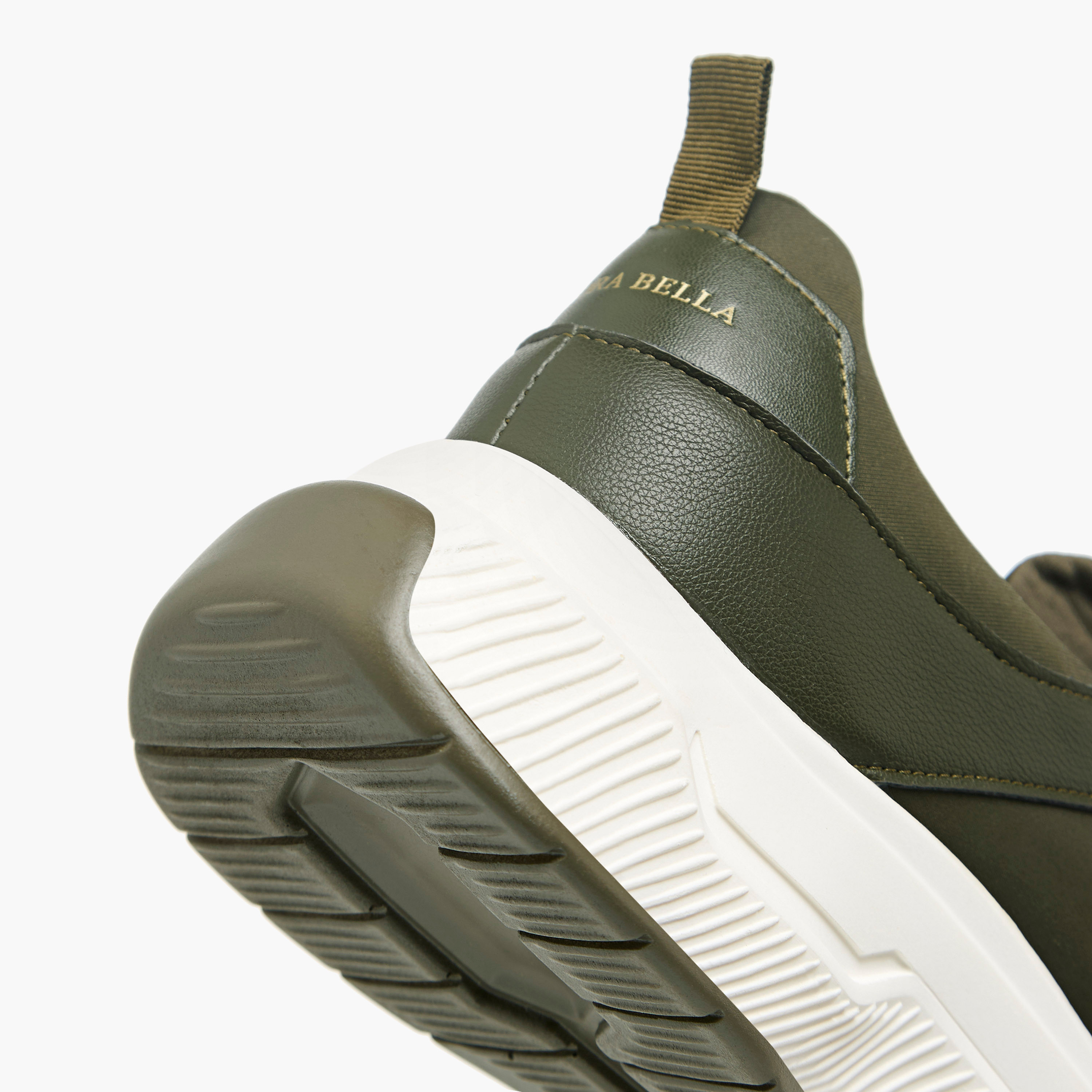 حذاء سنيكرز بشريط إغلاق لاصق للنساء من فلورا بيلا-women-shoes-sneakers-image-5