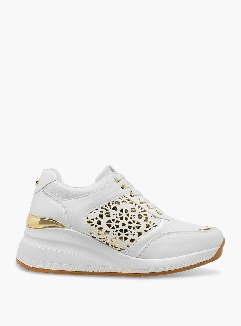 حذاء سنيكرز للنساء برباط إغلاق من فلورا بيلا-women-shoes-sneakers-image-4