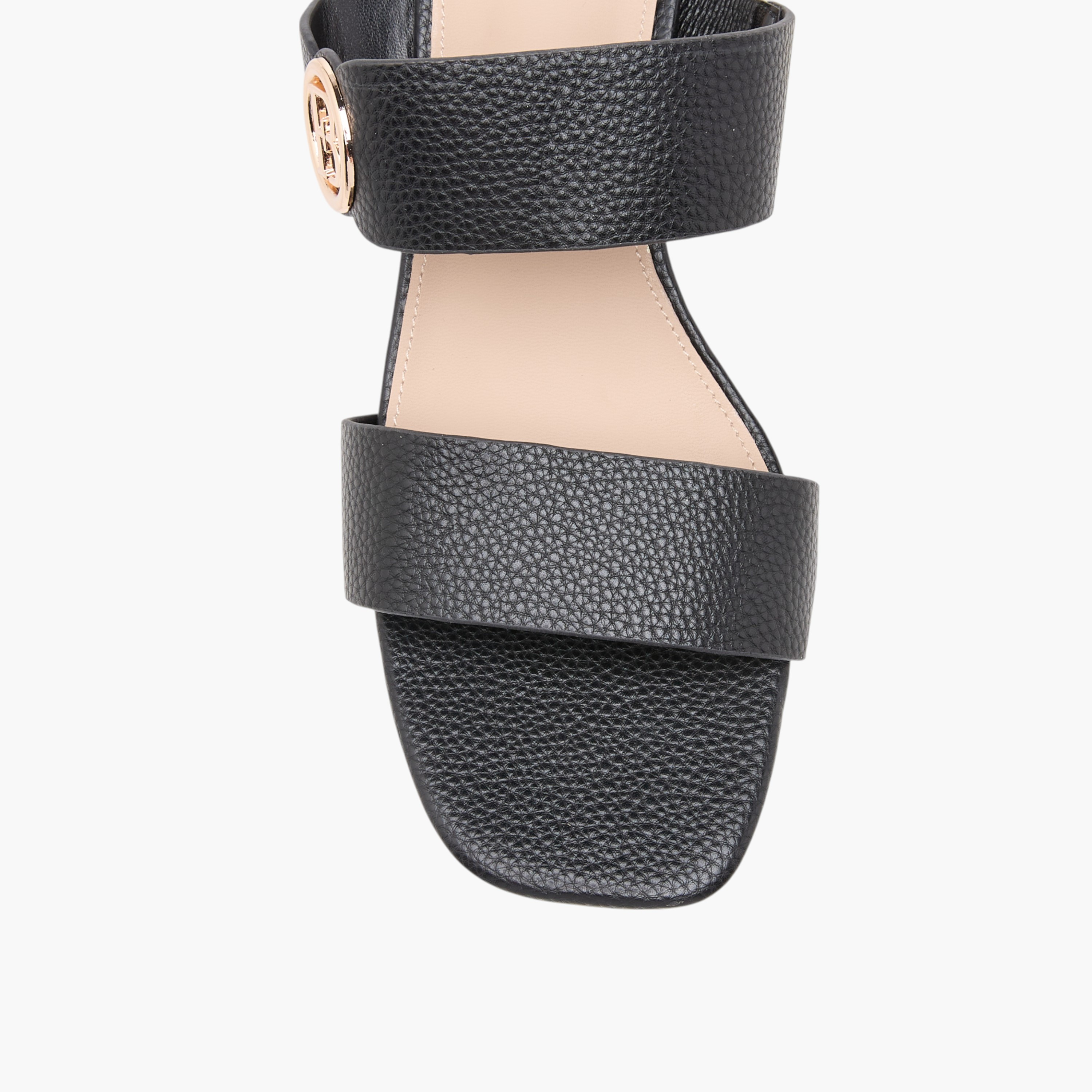 صندل سهل الارتداء بكعب سميك وزينة مونوجرام من فلورا بيلا-women-shoes-sandals-heeled-image-4