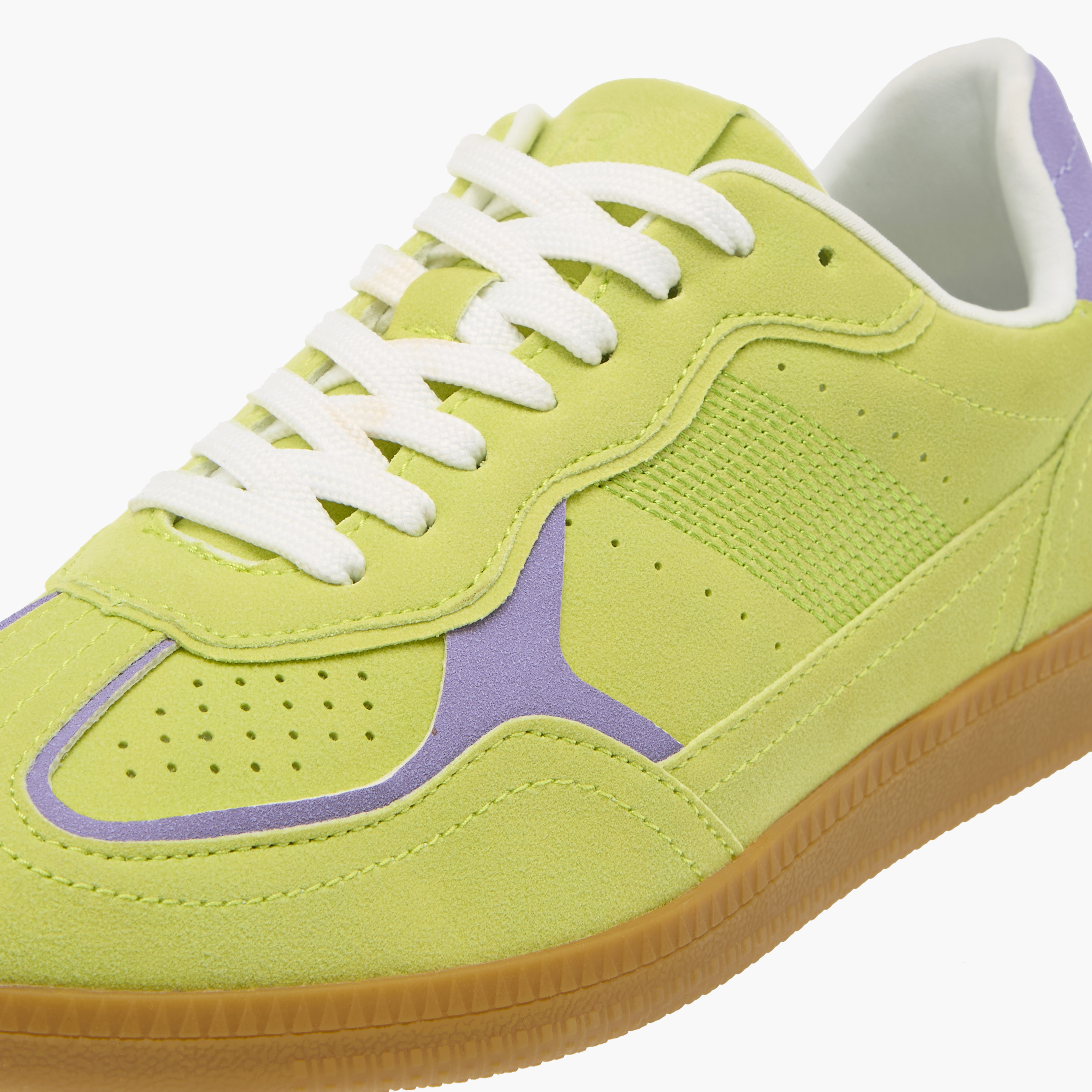 حذاء سنيكرز بارز الملمس بكاحل ورباط إغلاق من فلورا بيلا-women-shoes-sneakers-image-4