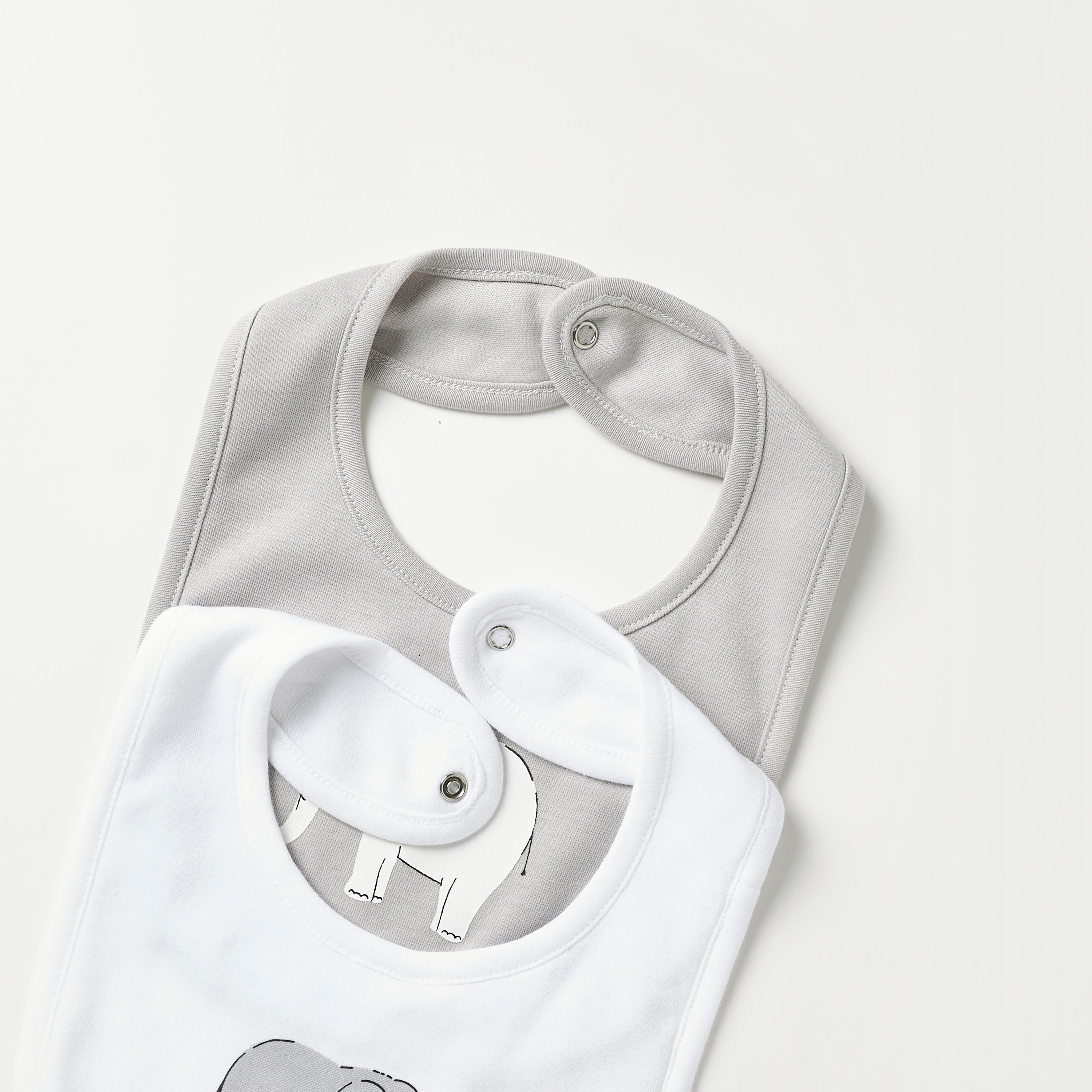 مرايل بطبعات فيل من جونيورز - طقم من قطعتين-baby-feeding-bibs-image-4