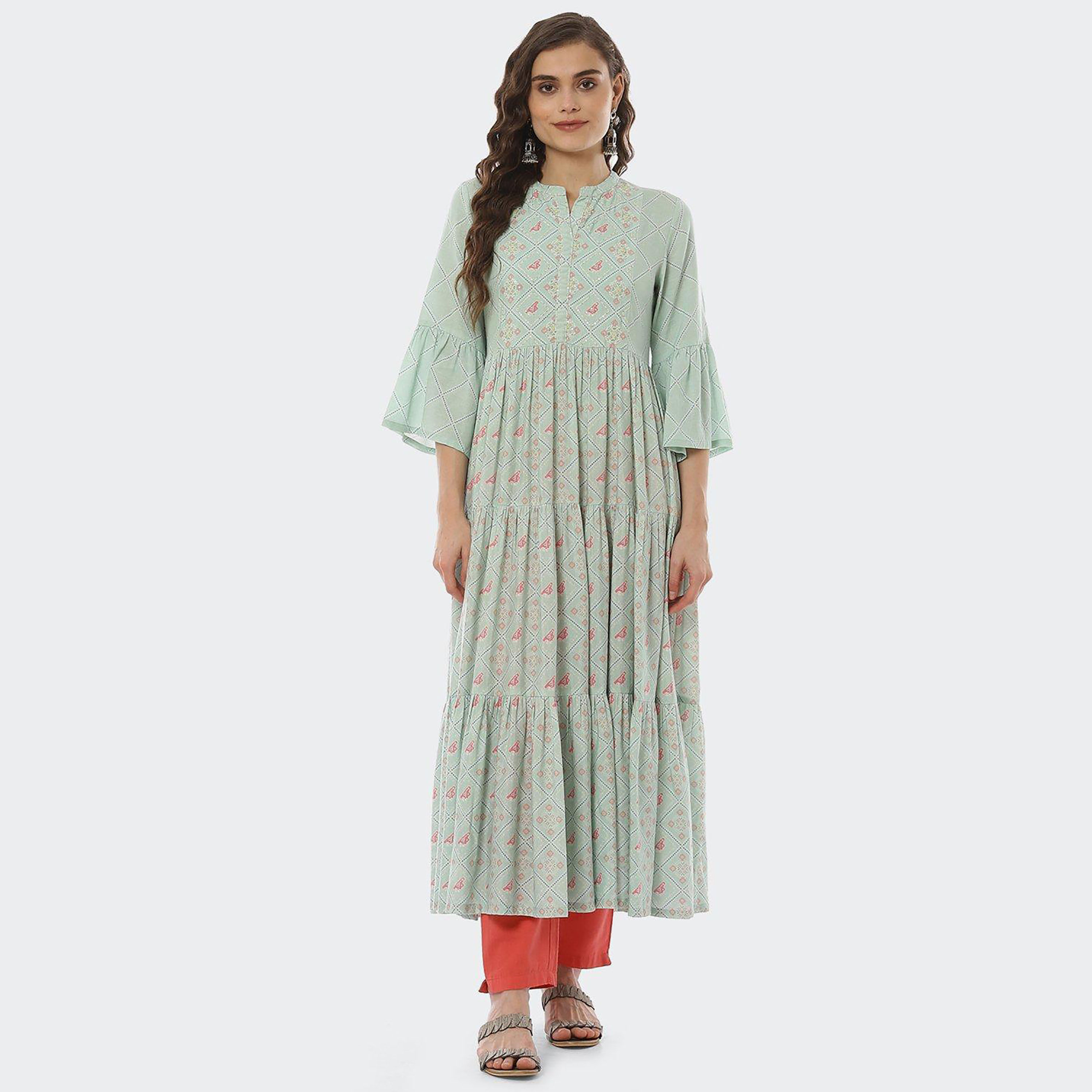 فستان ماكسي بطيات بياقة ماندارين وطبعات من رانغريتي مع مزين بتطريز وترتر-women-clothing-ethnicwear-dresses-image-2