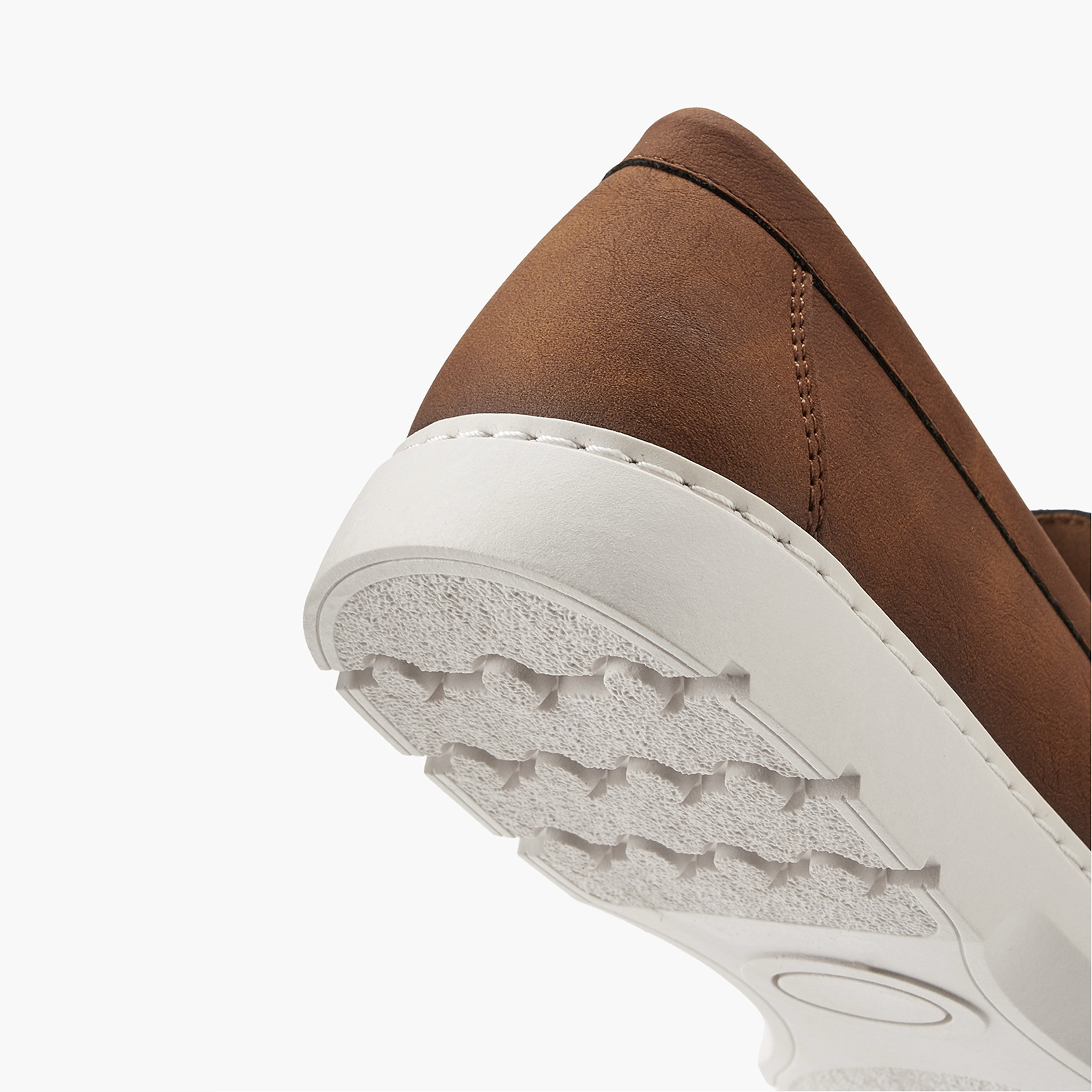 حذاء سهل الارتداء للرجال من أل بي أل من شو إكسبريس-men-shoes-loafersandmoccasins-image-5