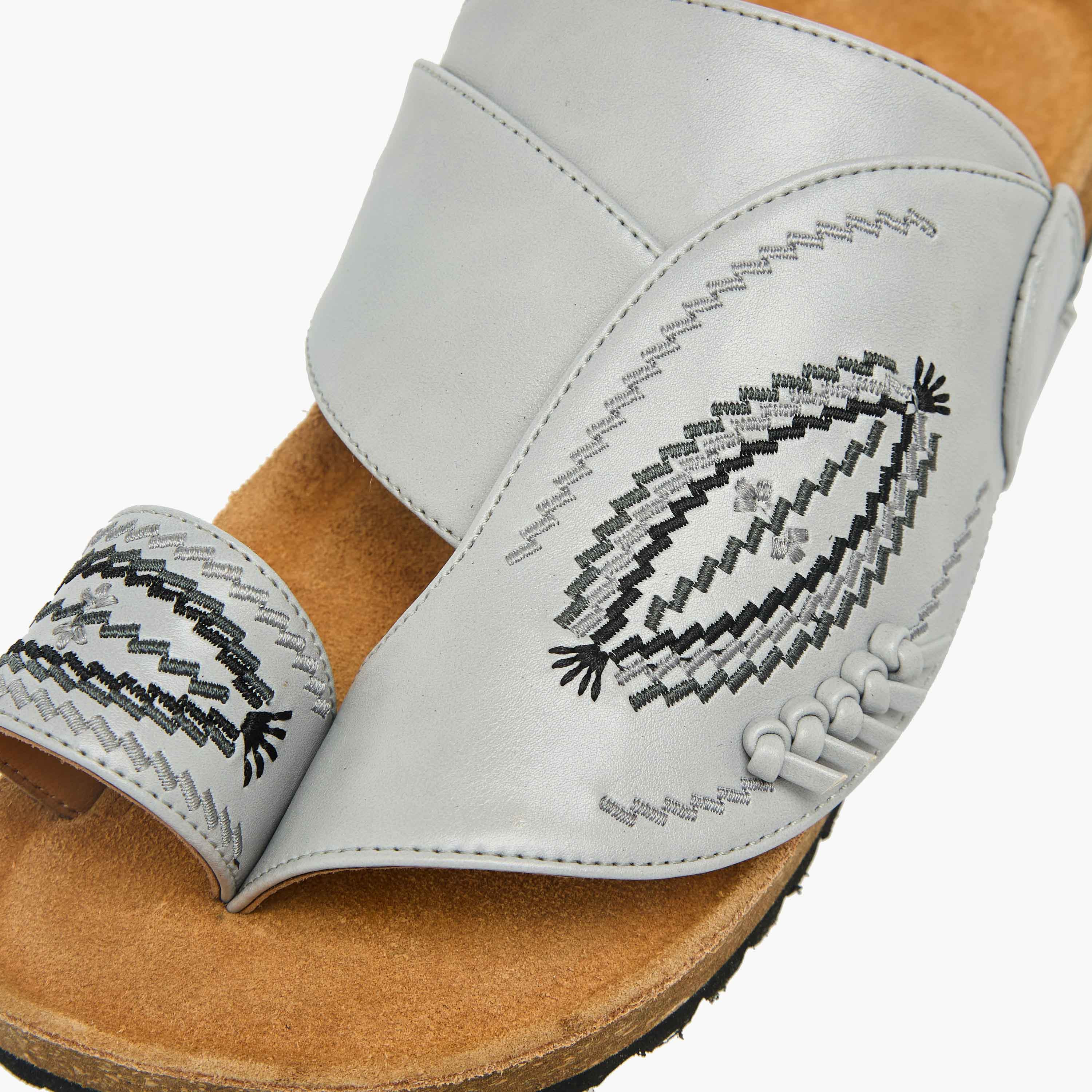 صندل عربي جلد بحلقة إصبع للأولاد من الواحة-boys-shoes-sandals-image-4
