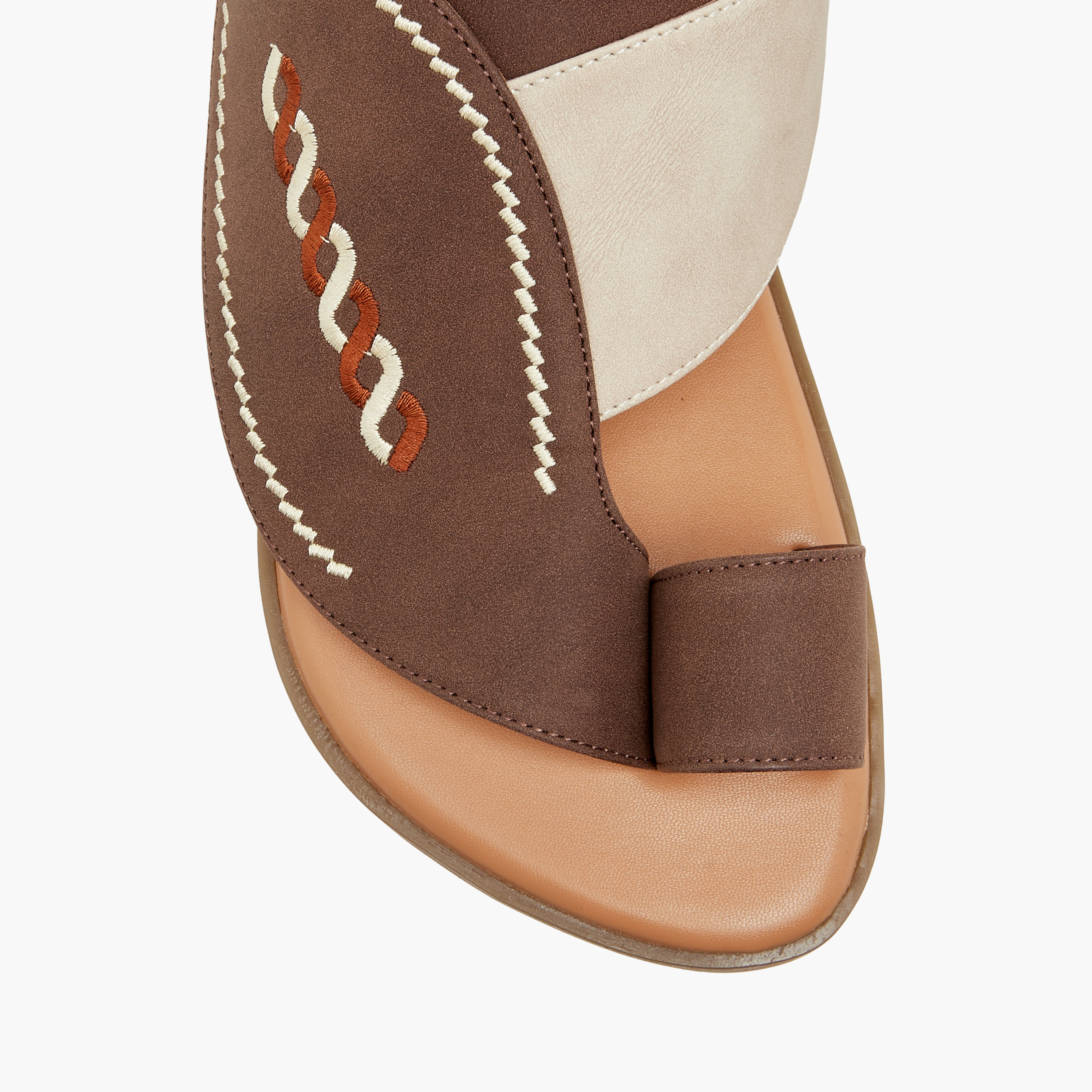 Al Waha Embroidered Slip-On Arabic Sandals with Toe Loop-men-shoes-sandals-image-3