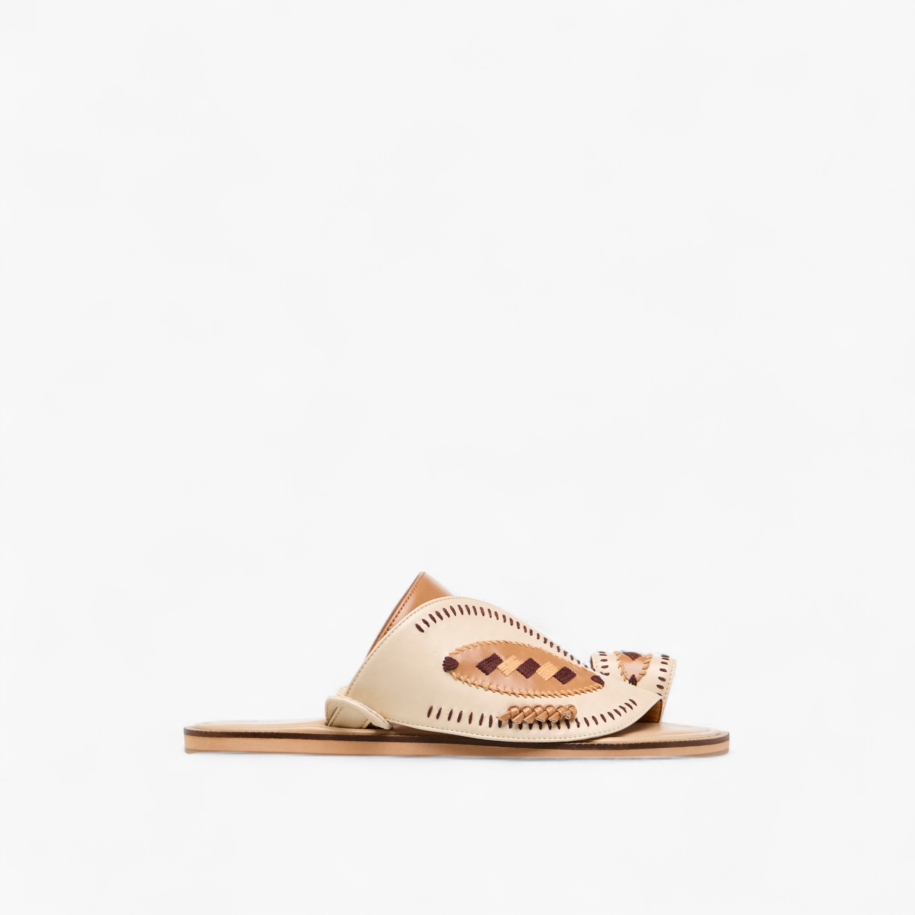 Al Waha Embroidered Slip-On Arabic Sandals with Toe Loop-men-shoes-sandals-image-3