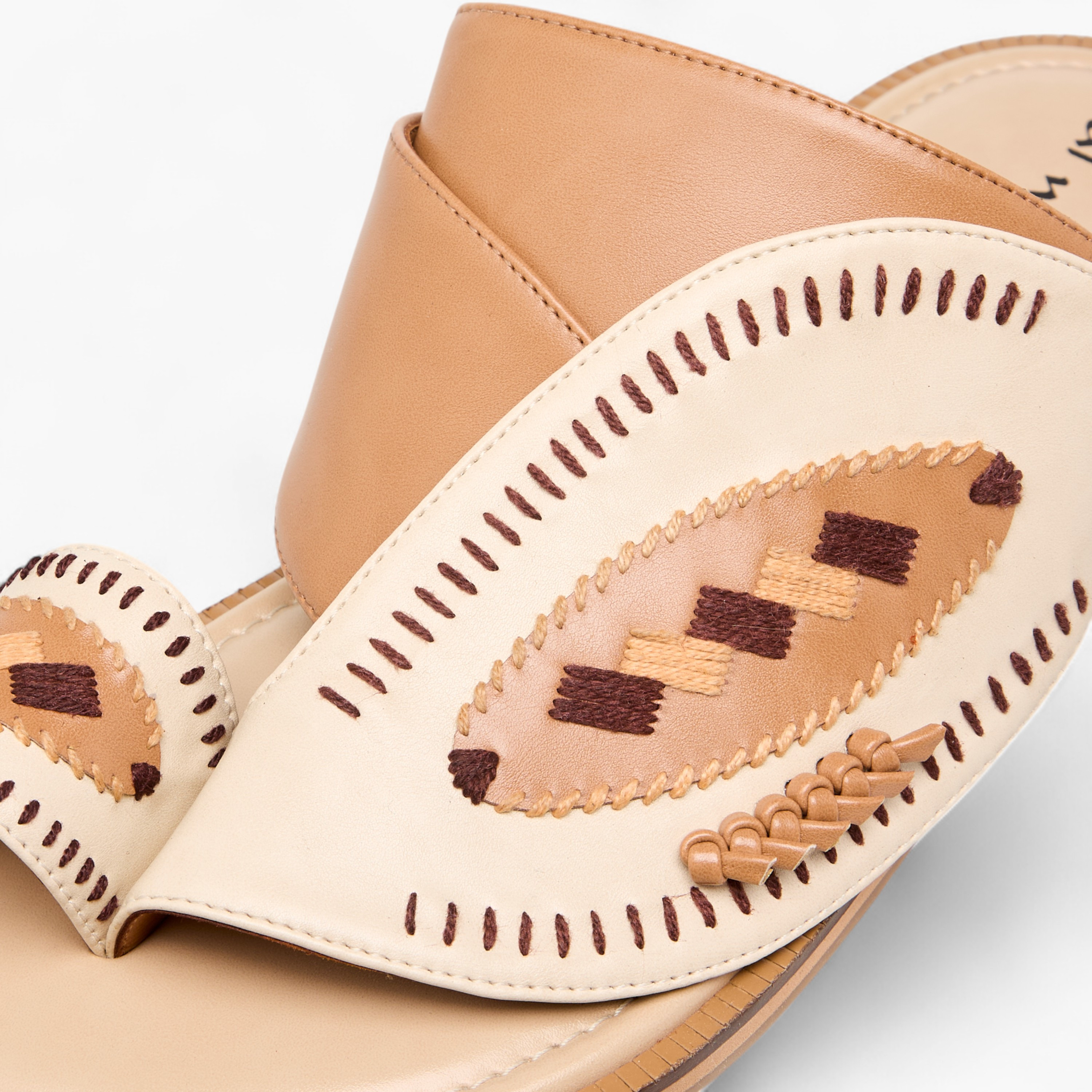 Al Waha Embroidered Slip-On Arabic Sandals with Toe Loop-men-shoes-sandals-image-4