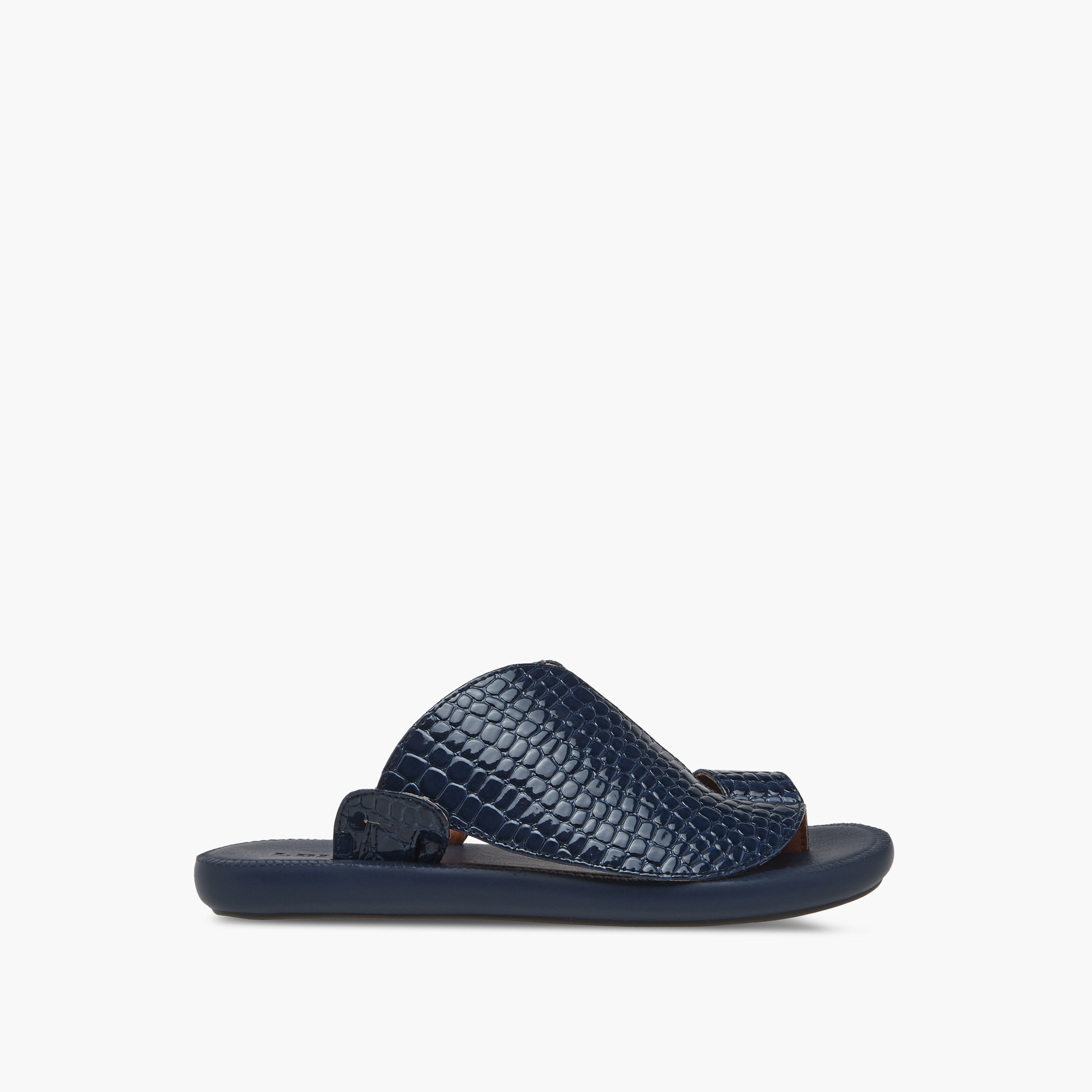 LBL by Shoexpress Men's Textured Slip-On Arabic Sandals-cpmen-footwear-sandals-image-2