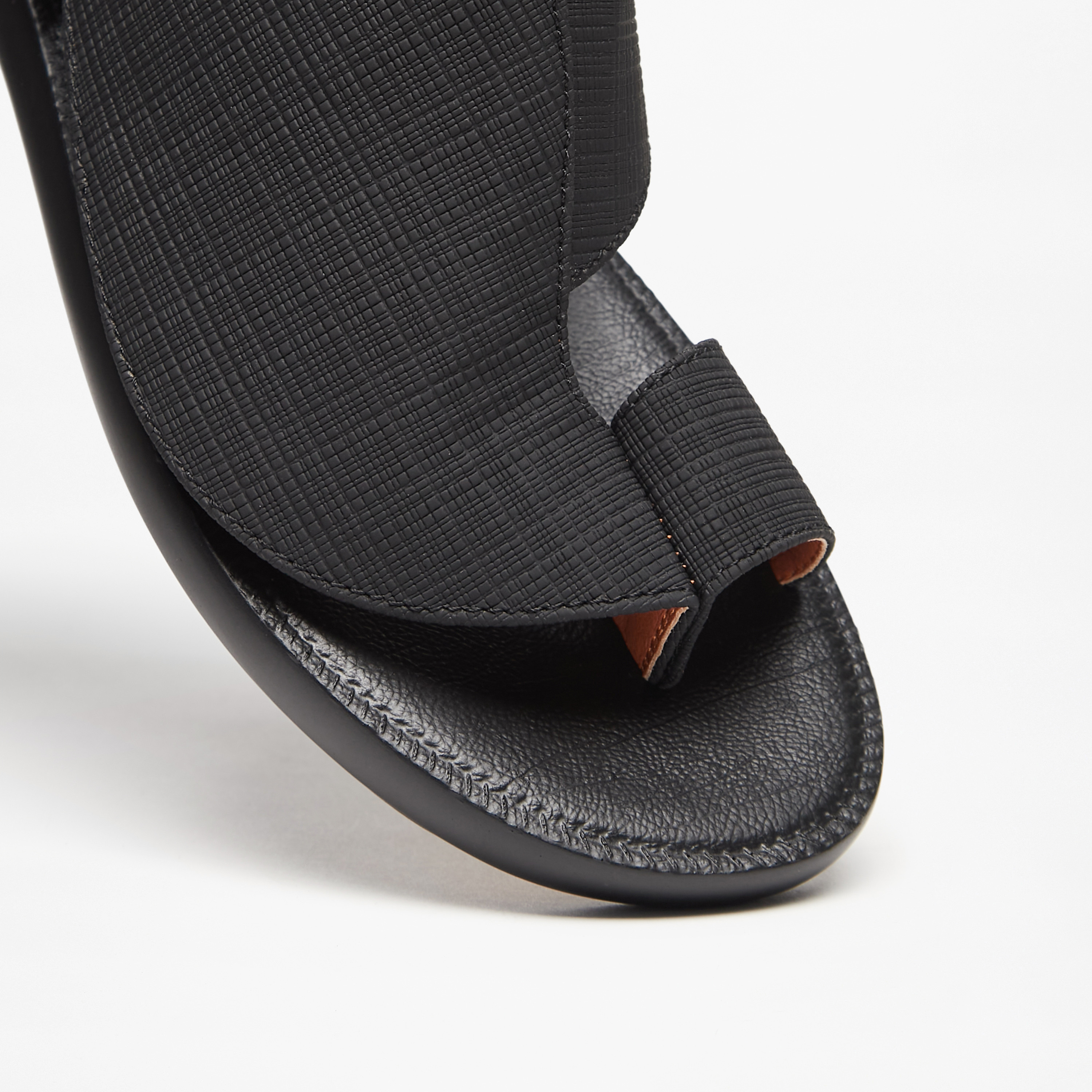 LBL by Shoexpress Men's Textured Slip-On Arabic Sandals-cpmen-footwear-sandals-image-5