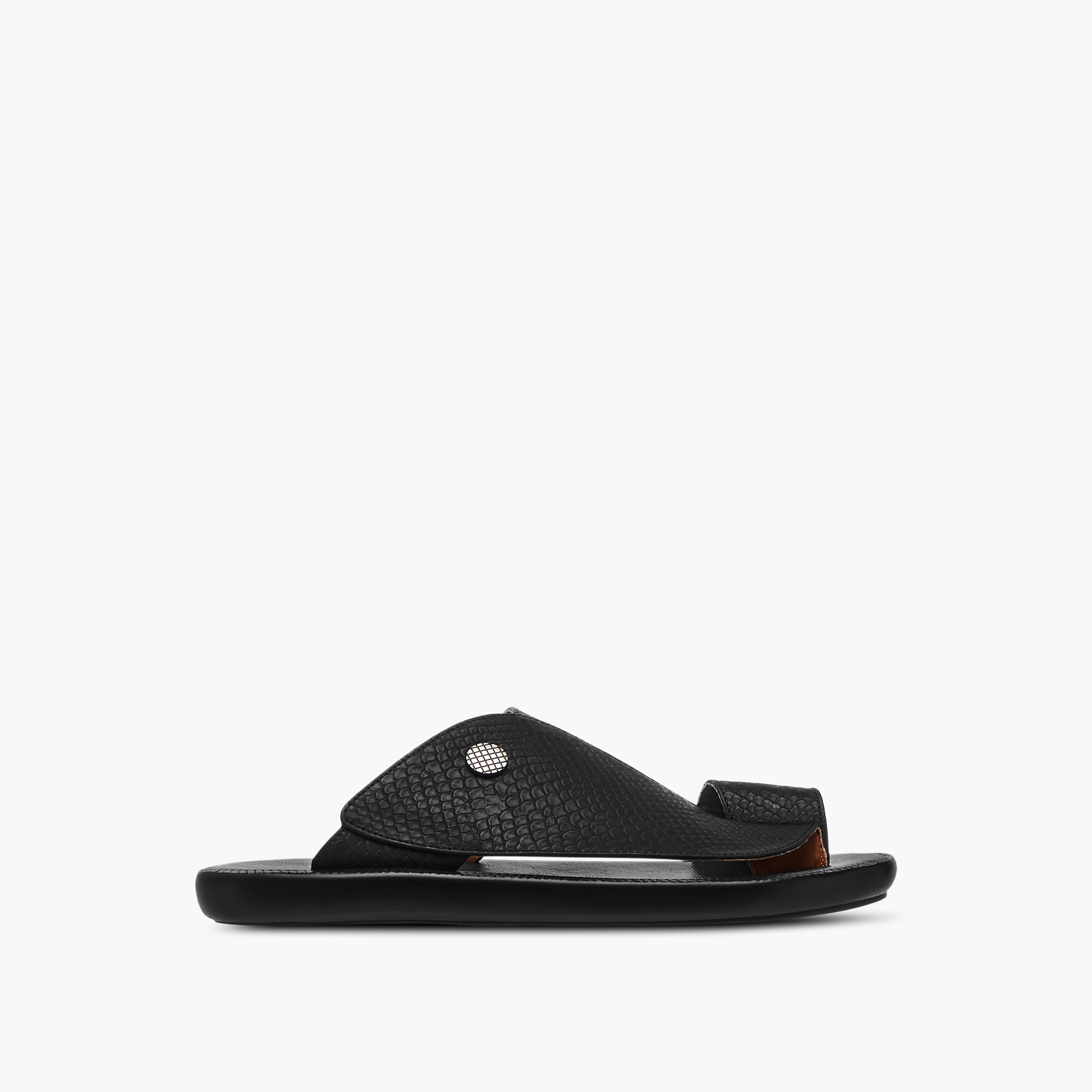 Al Waha Textured Slip-On Arabic Sandals with Toe Loop Detail-men-shoes-sandals-image-2