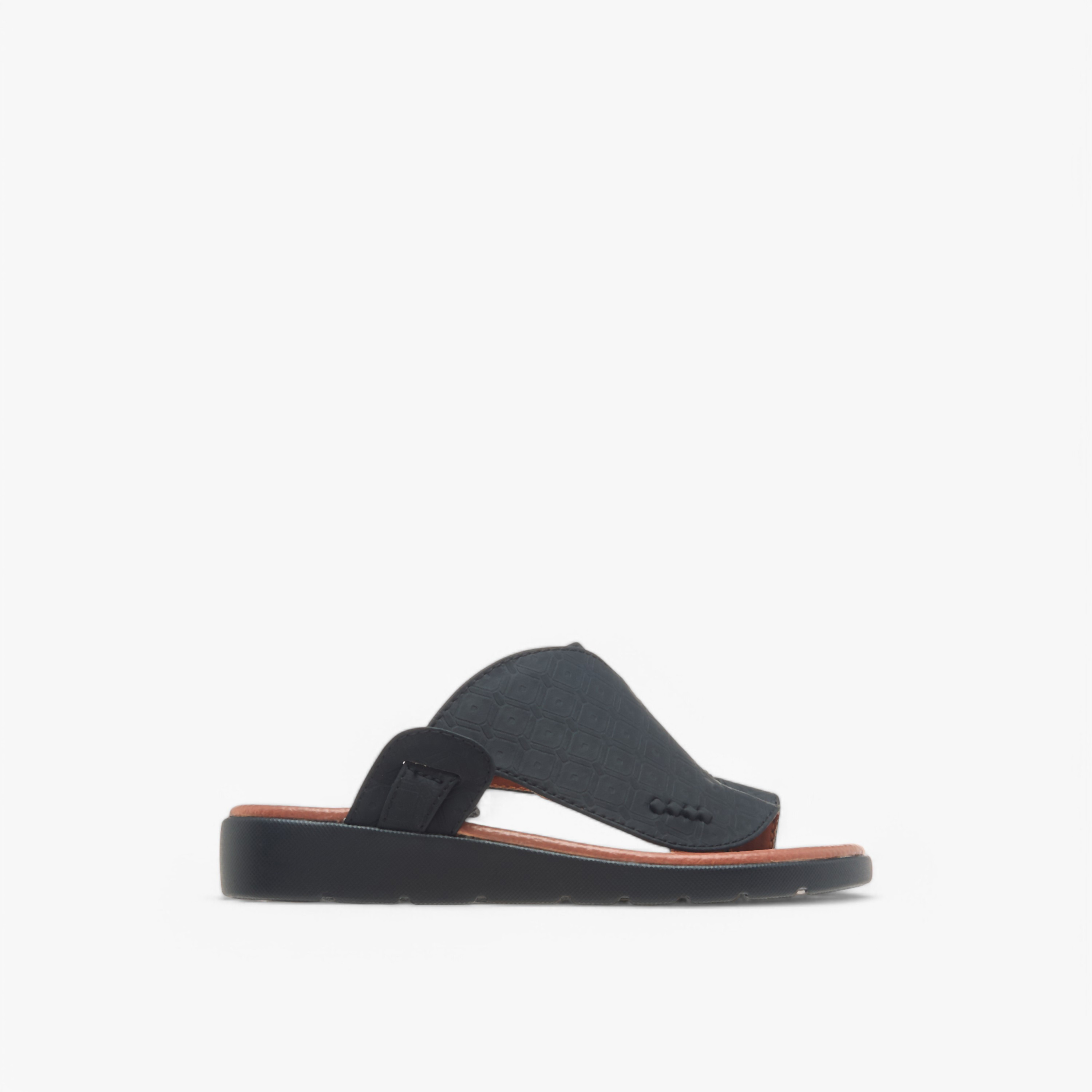 LBL by Shoexpress Textured Slip-On Arabic Sandals with Toe Loop Detail-boys-shoes-sandals-image-2