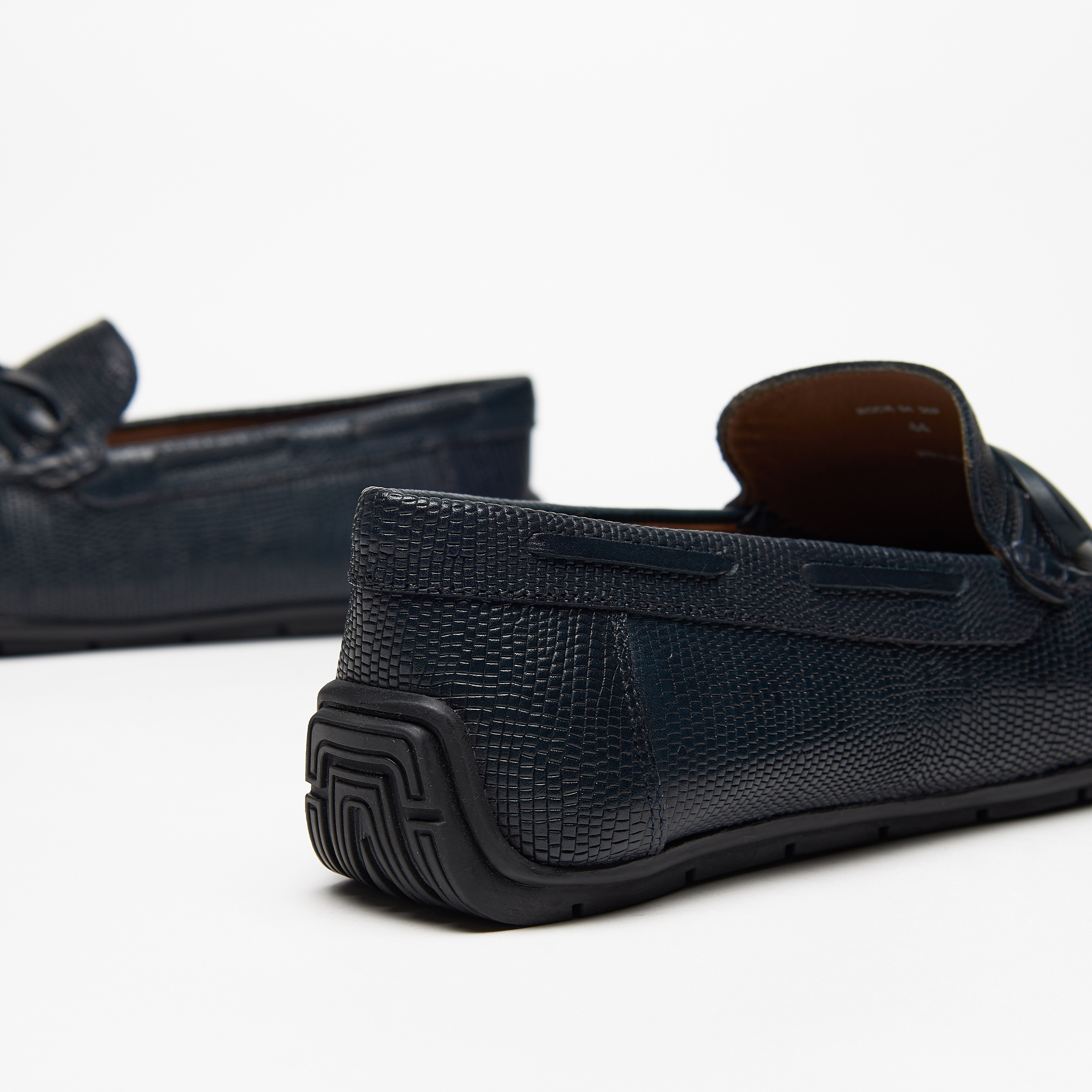 حذاء سهل الارتداء للرجال من دوتشيني-men-shoes-loafersandmoccasins-image-4