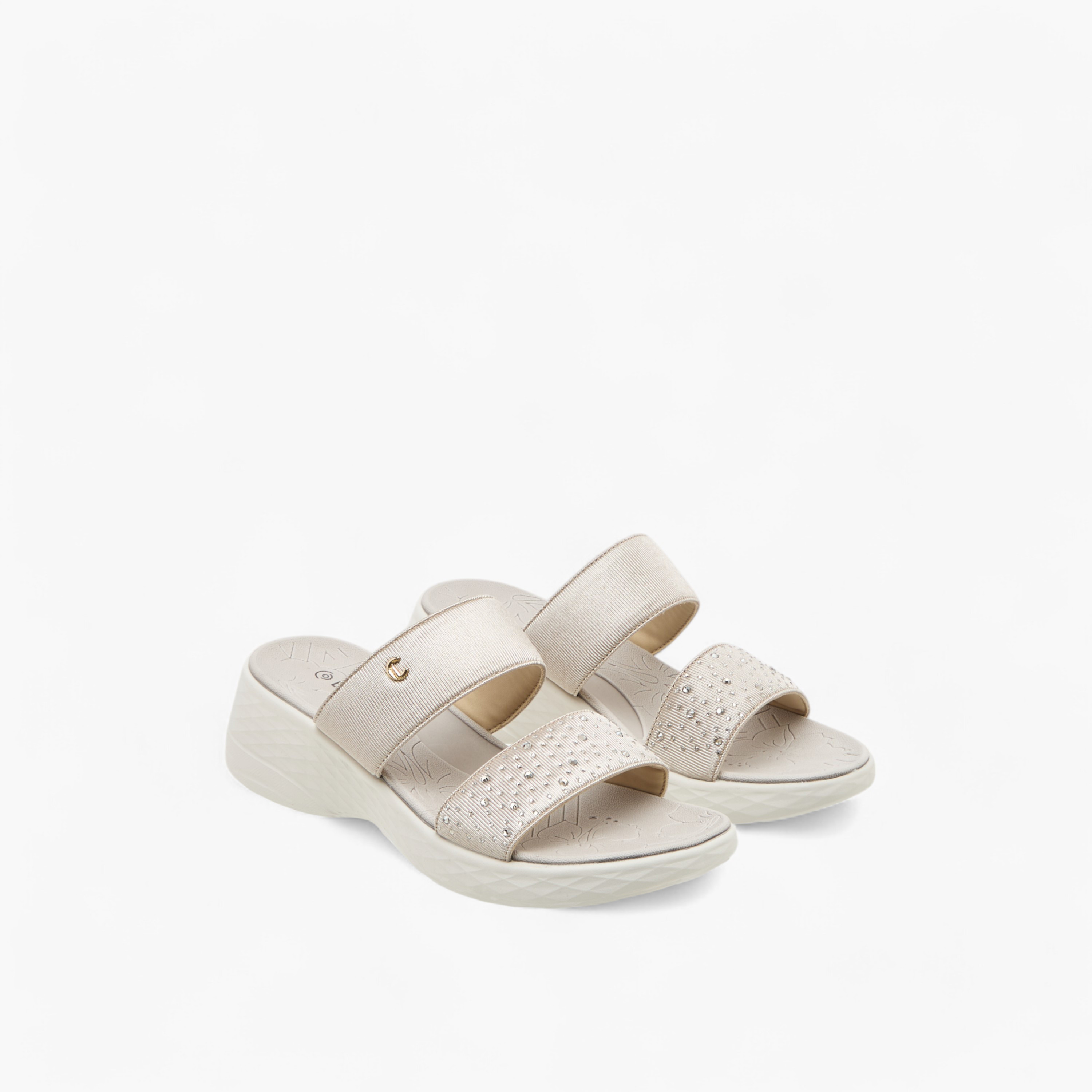 صندل سهل الارتداء مزيّن من لي كونفرت-women-shoes-flats-sandals-image-1