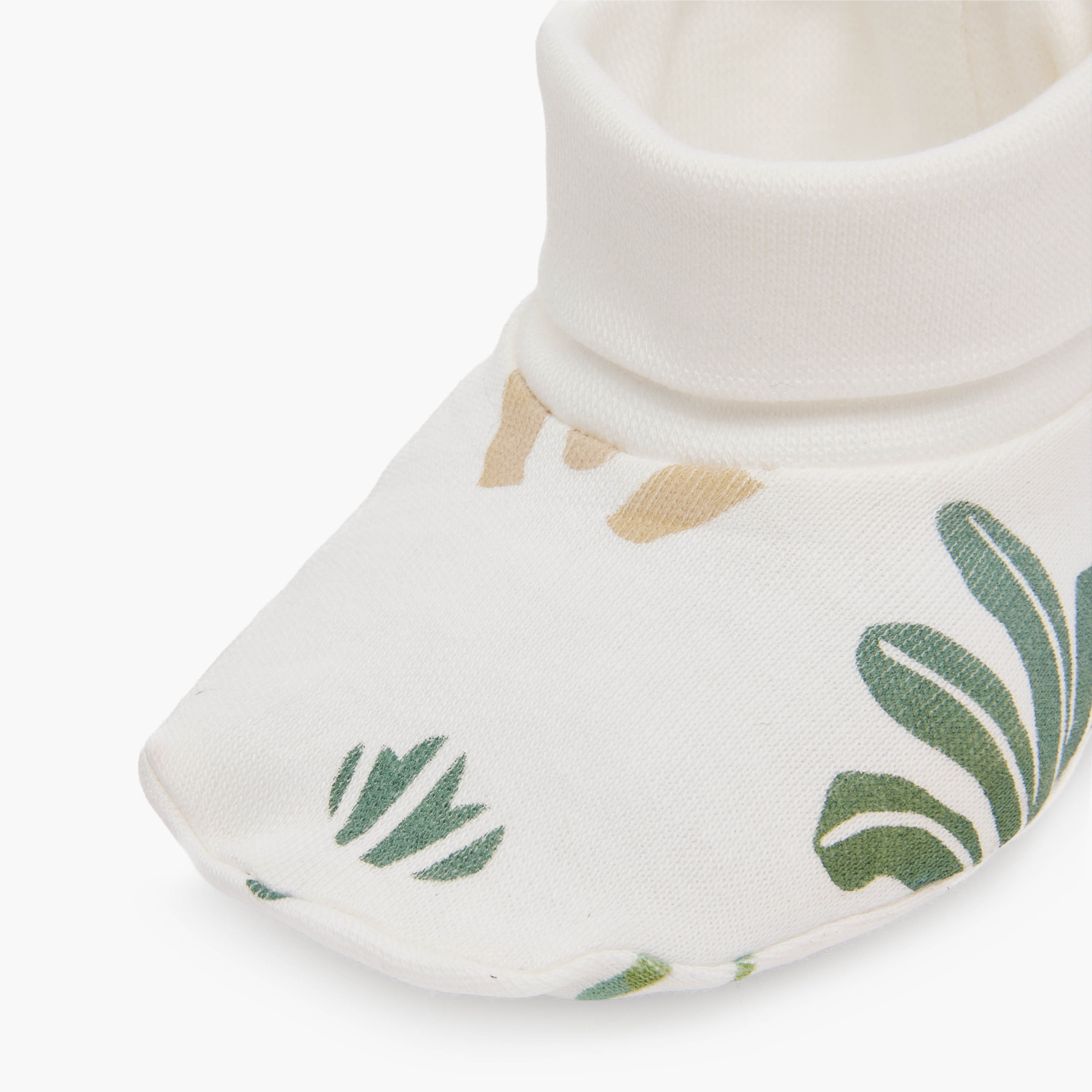 طقم قفازات بحواف مطاطية وطبعات متنوعة - عبوة من زوجين-baby-boys-accessories-mittens-image-4