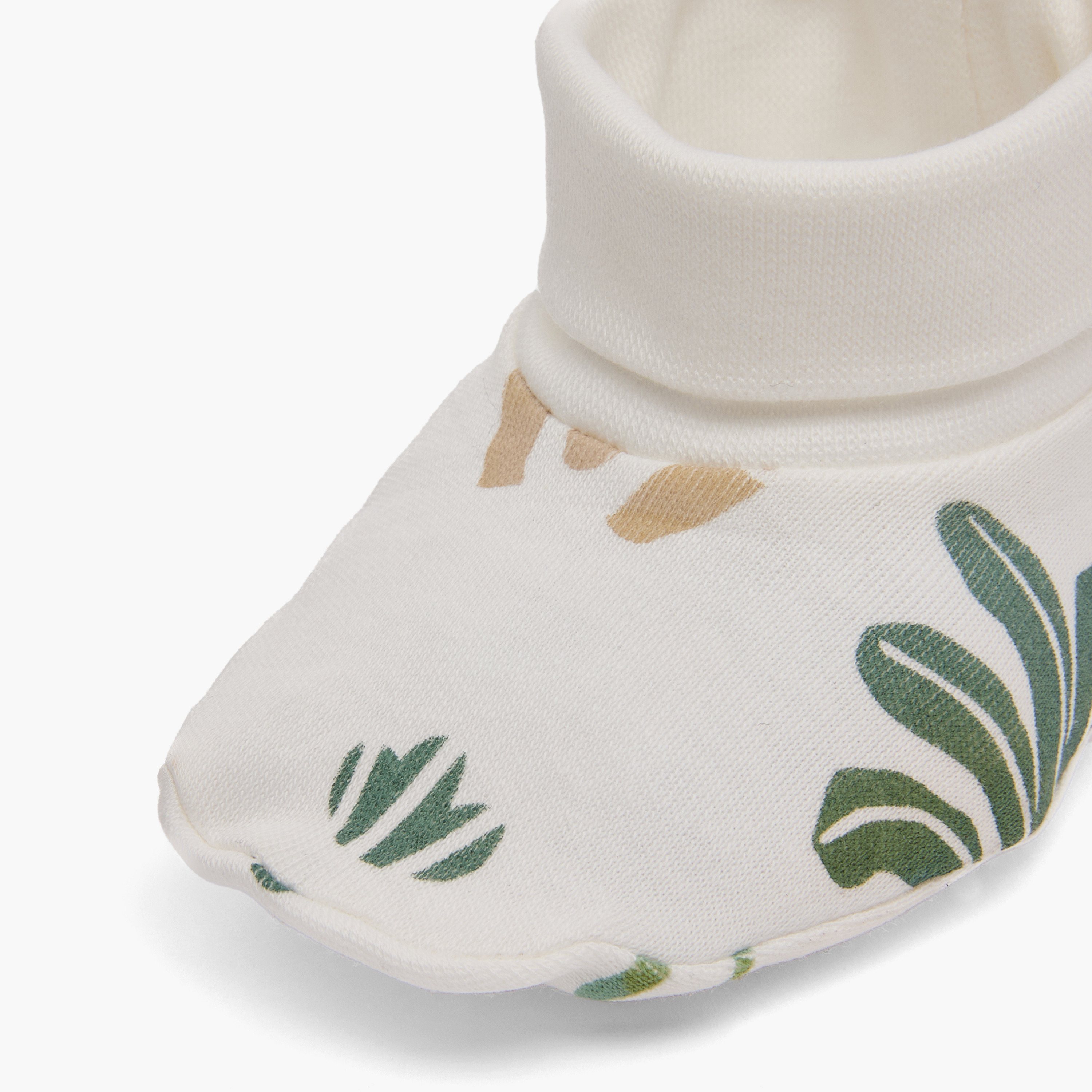Pack of 2 Juniors Booties with Assorted Prints-baby-boys-shoes-booties-image-4