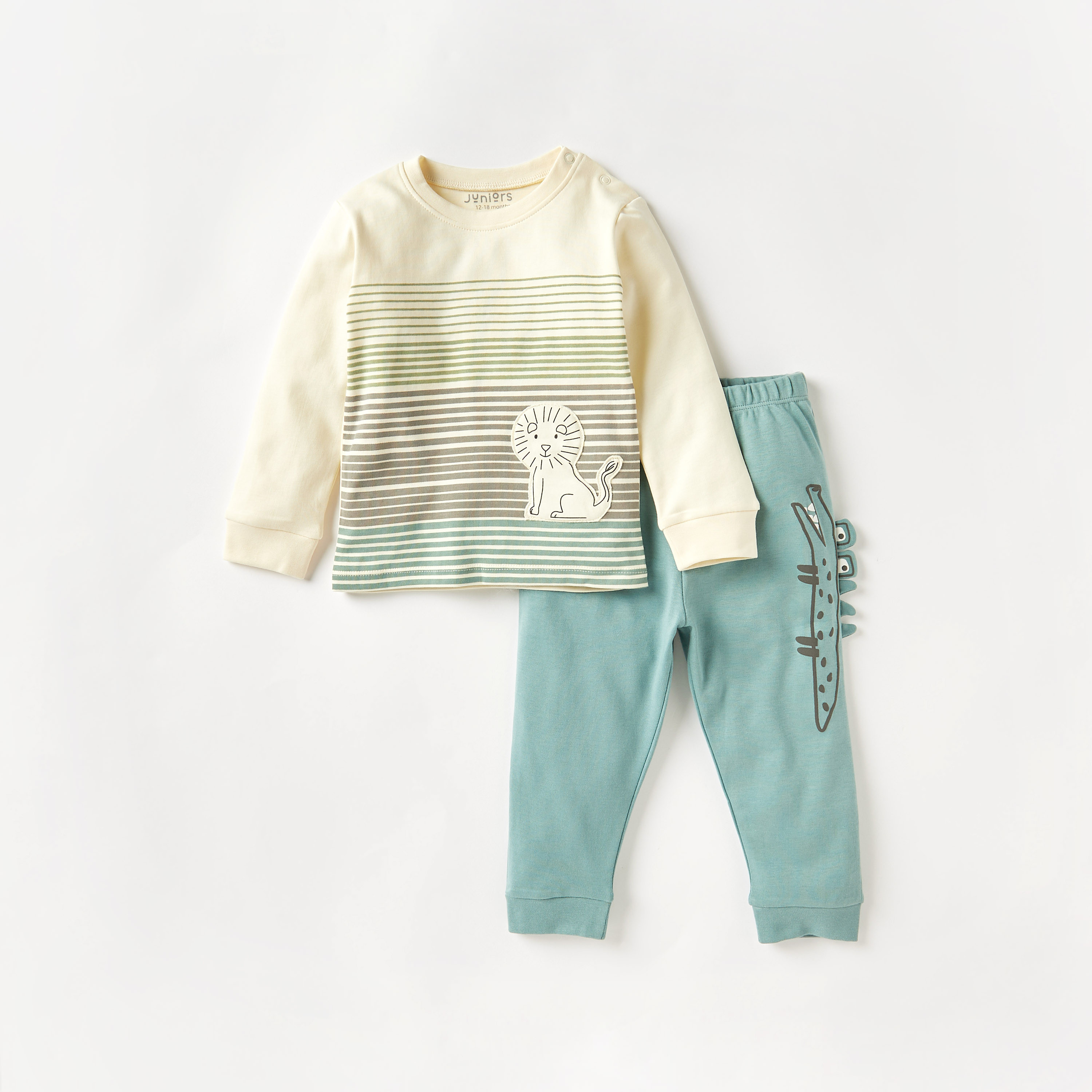 طقم تيشيرت بأكمام طويلة وزخارف ديناصور وبنطلون بيجاما بخصر مطاطي من جونيورز-baby-boys-clothing-nightwear-pyjamasets-image-1