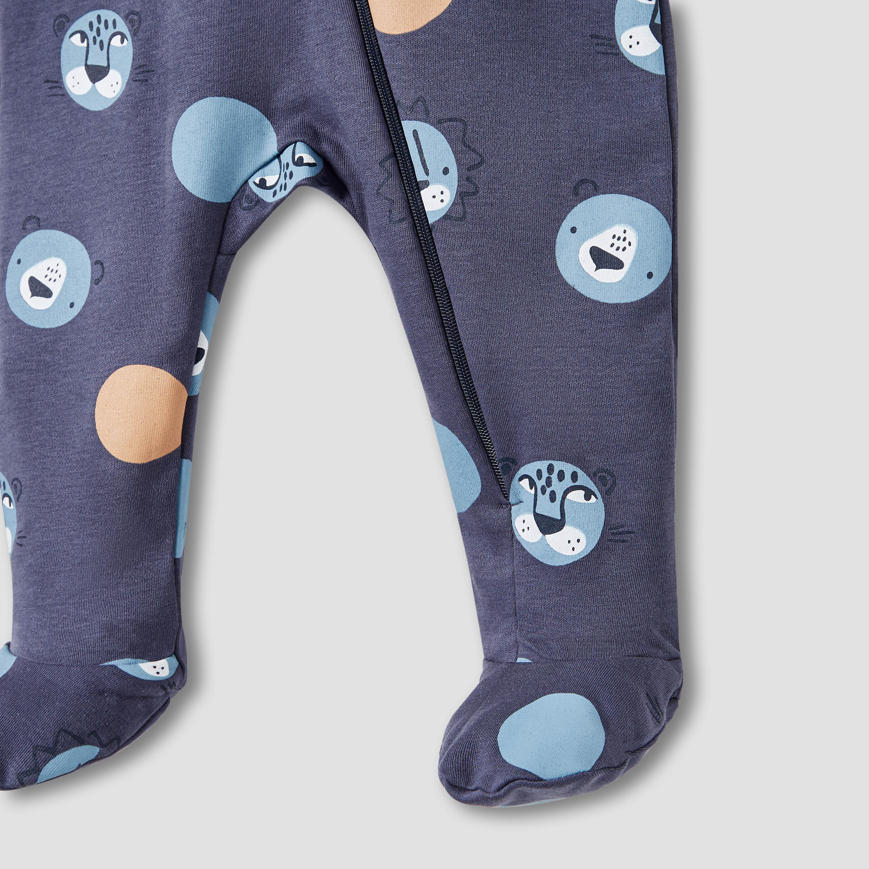 Juniors Printed Closed Feet Sleepsuit with Long Sleeves-baby-boys-clothing-nightwear-sleepsuits-image-4