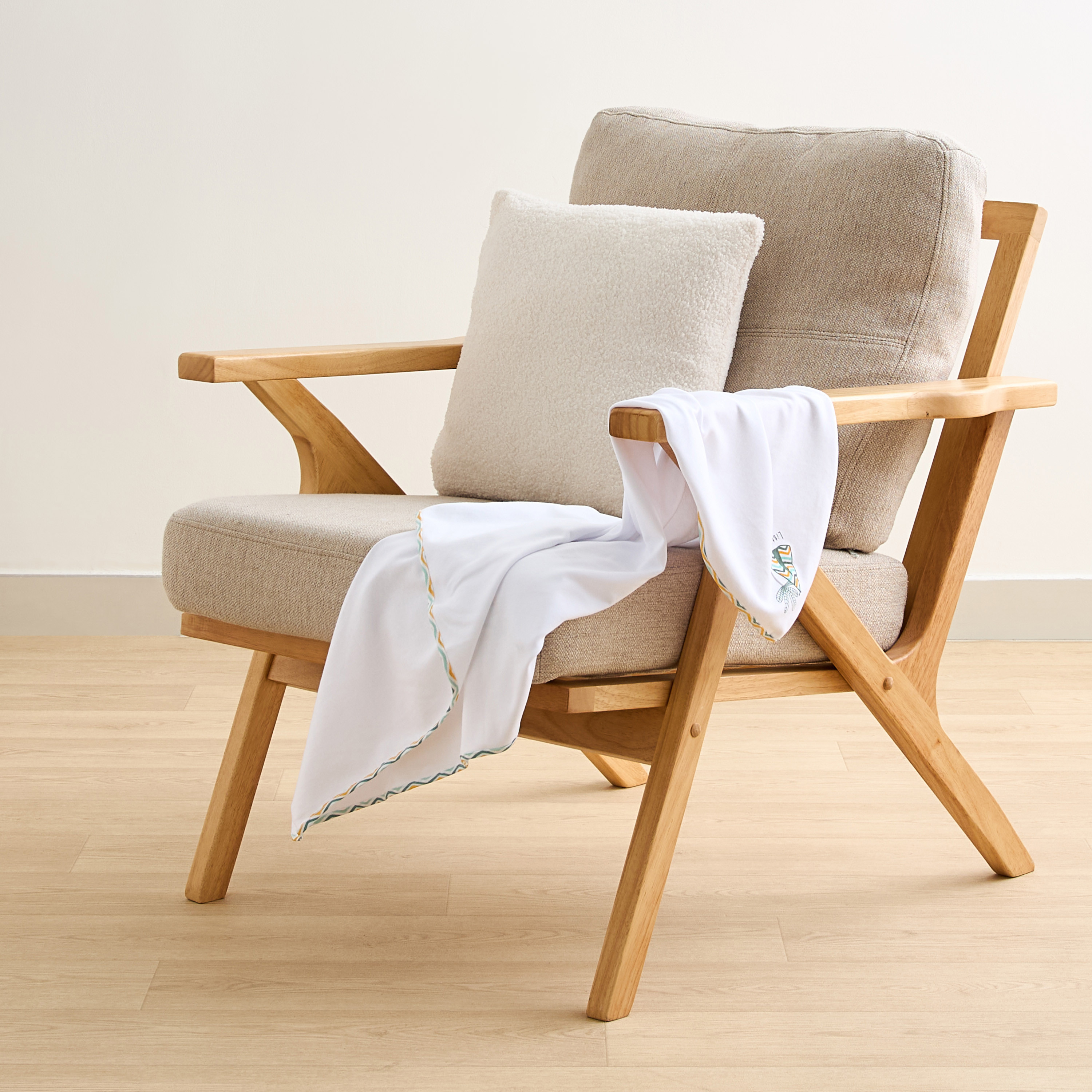 بطانية لحديثي الولادة بطبعات من جونيورز - 70x70 سم-baby-nursery-blanketsandswaddles-receivingblankets-image-2